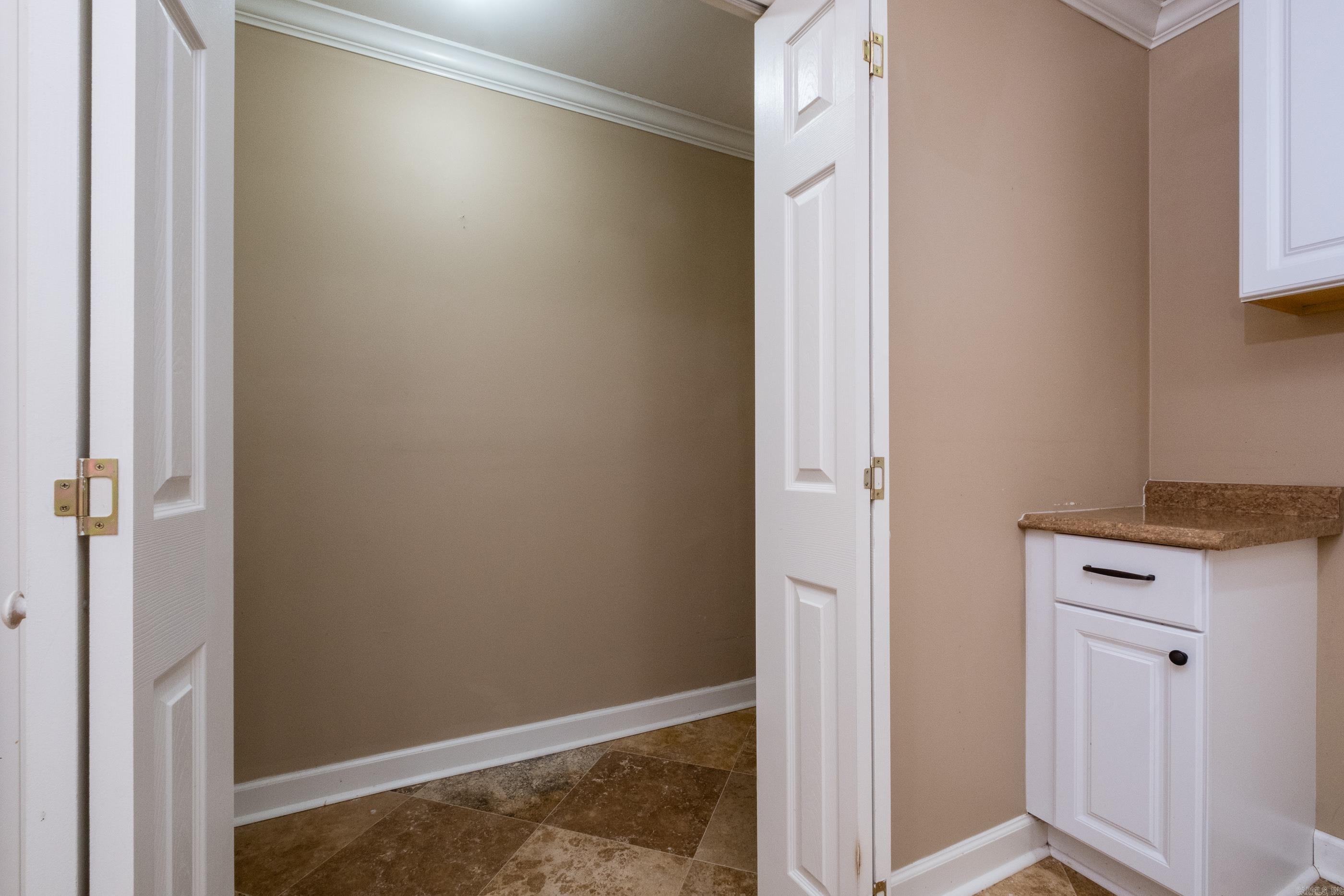 WALNUT VALLEY - Residential