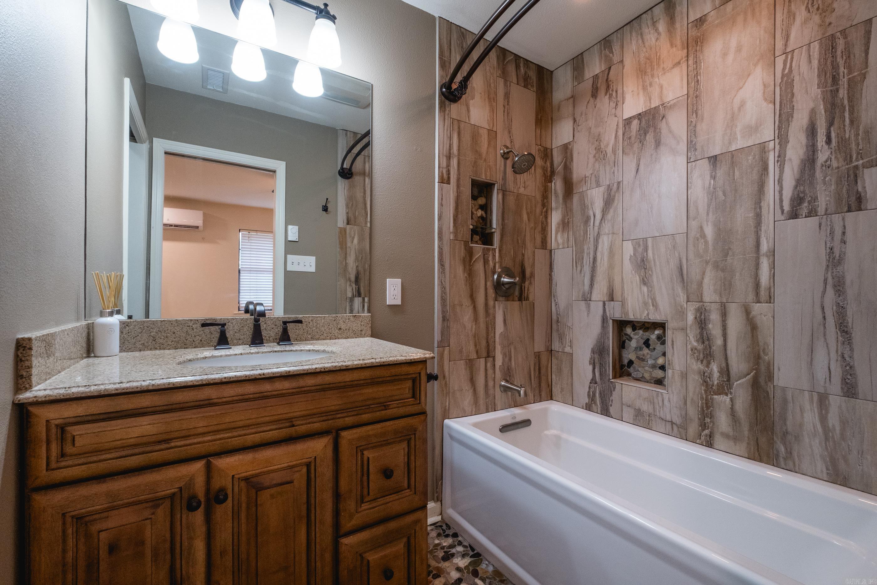 WALNUT VALLEY - Residential