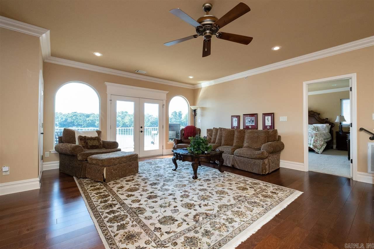 PARADISE BAY HPR - Residential