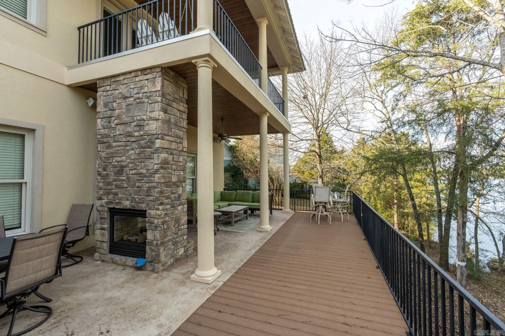 BRIGHTON POINTE - LAKE - Residential