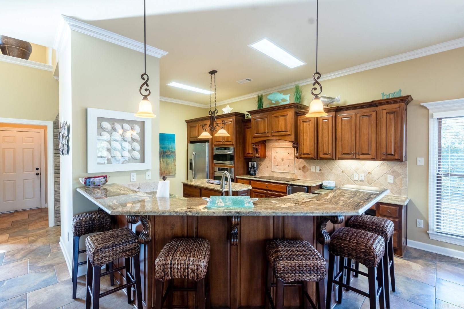 BRIGHTON POINTE - LAKE - Residential