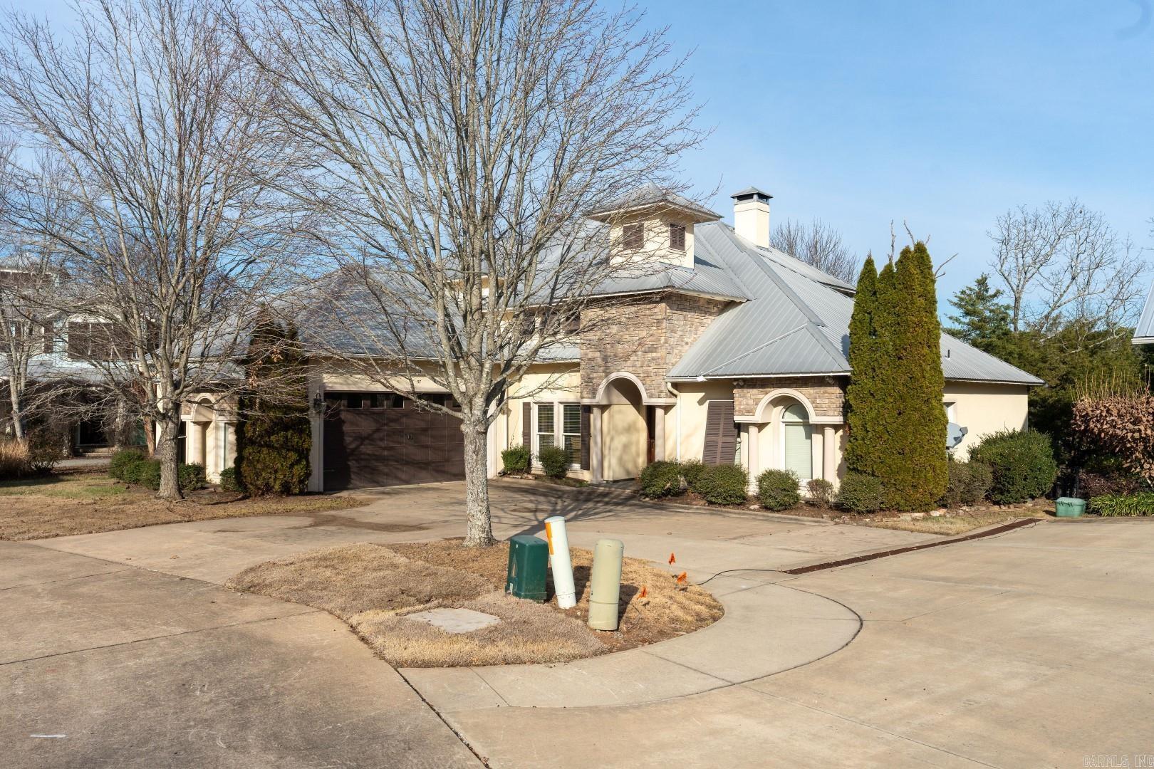 BRIGHTON POINTE - LAKE - Residential