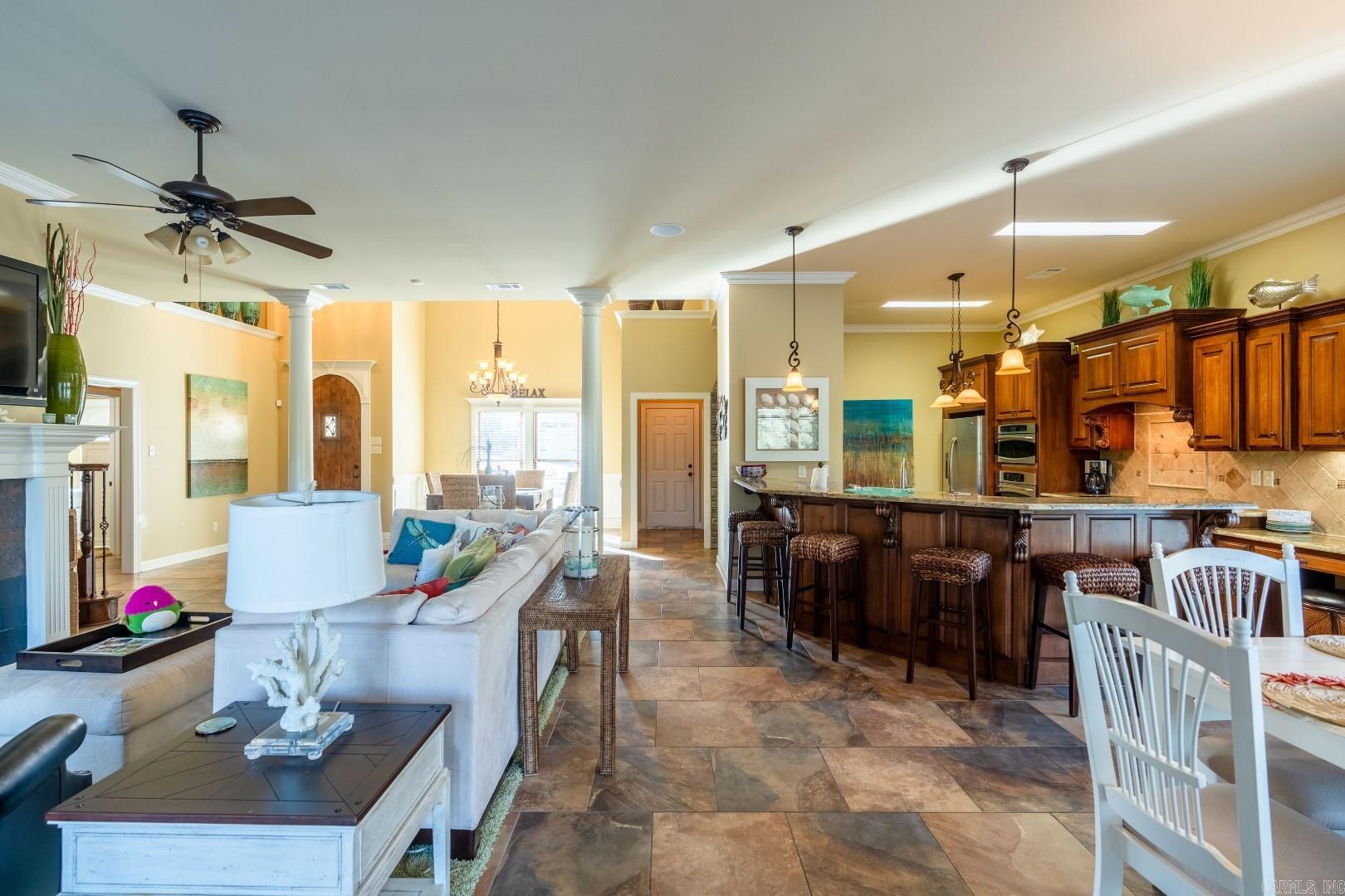 BRIGHTON POINTE - LAKE - Residential