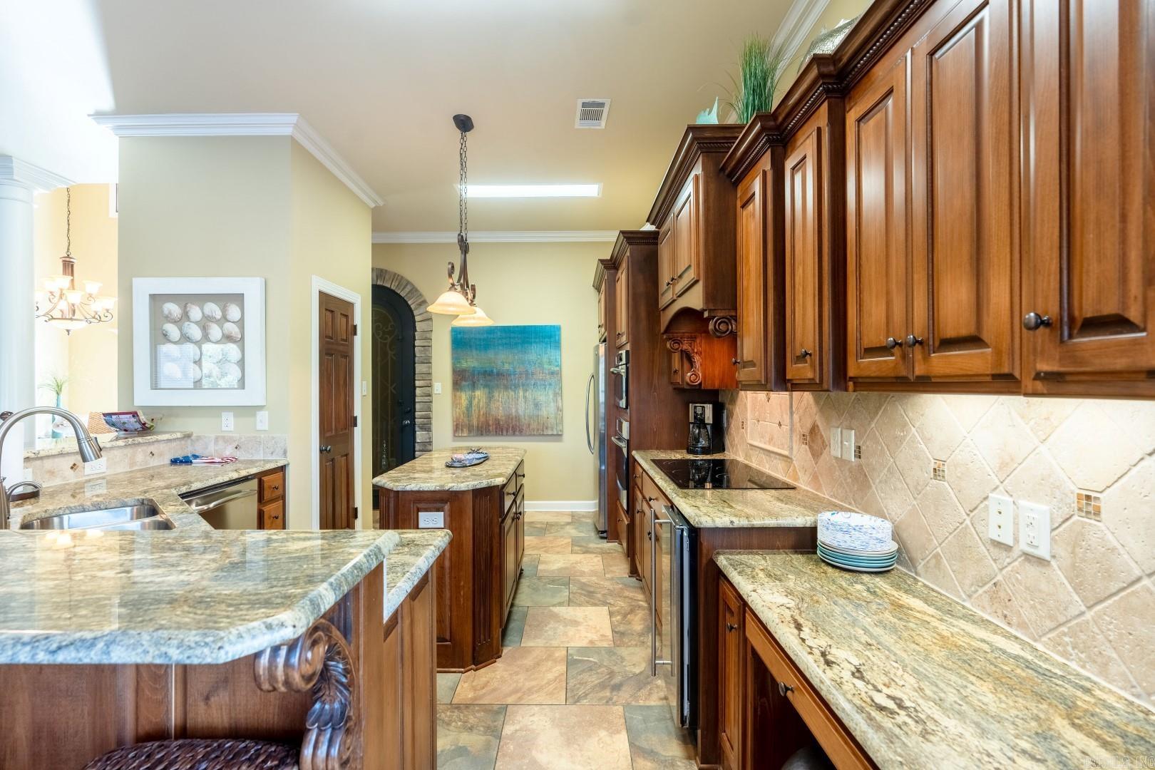 BRIGHTON POINTE - LAKE - Residential