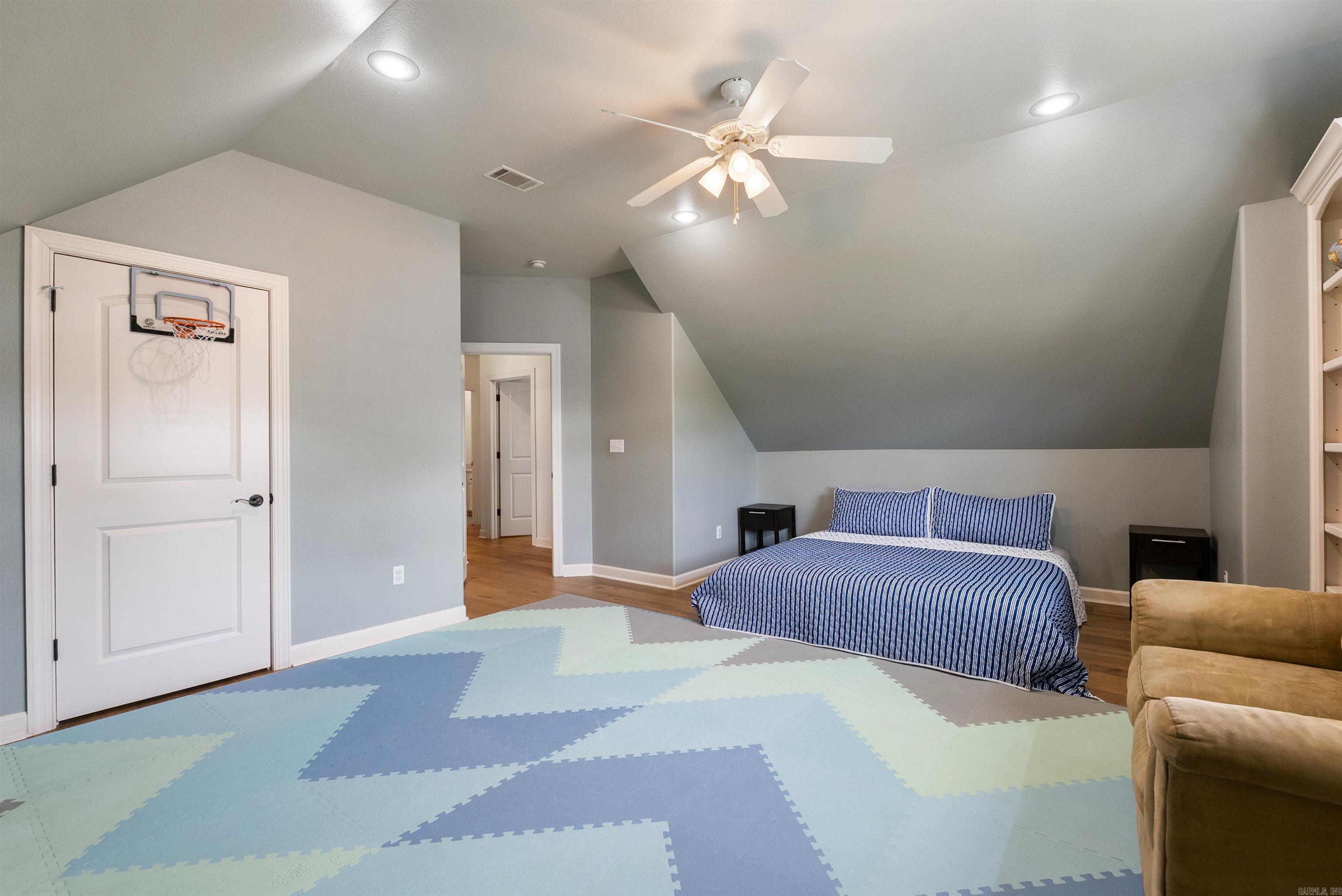 CHENAL VALLEY CHALLAIN PLACE - Residential