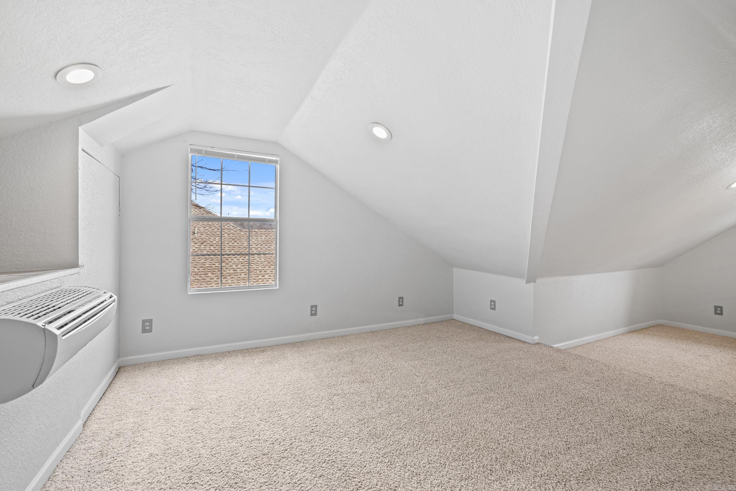 MAGNESS CREEK SUBDIVISION - Residential