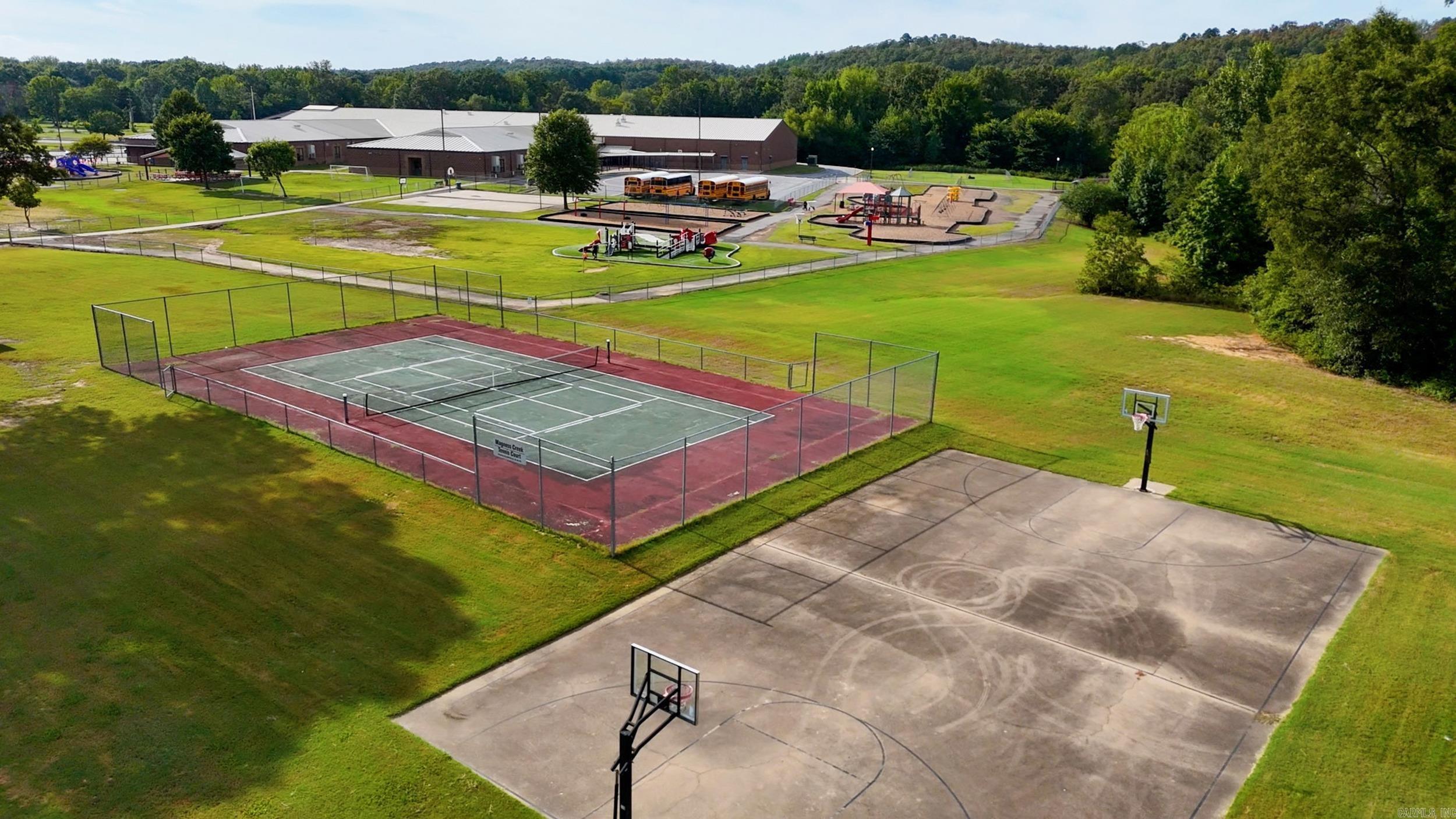 MAGNESS CREEK SUBDIVISION - Residential