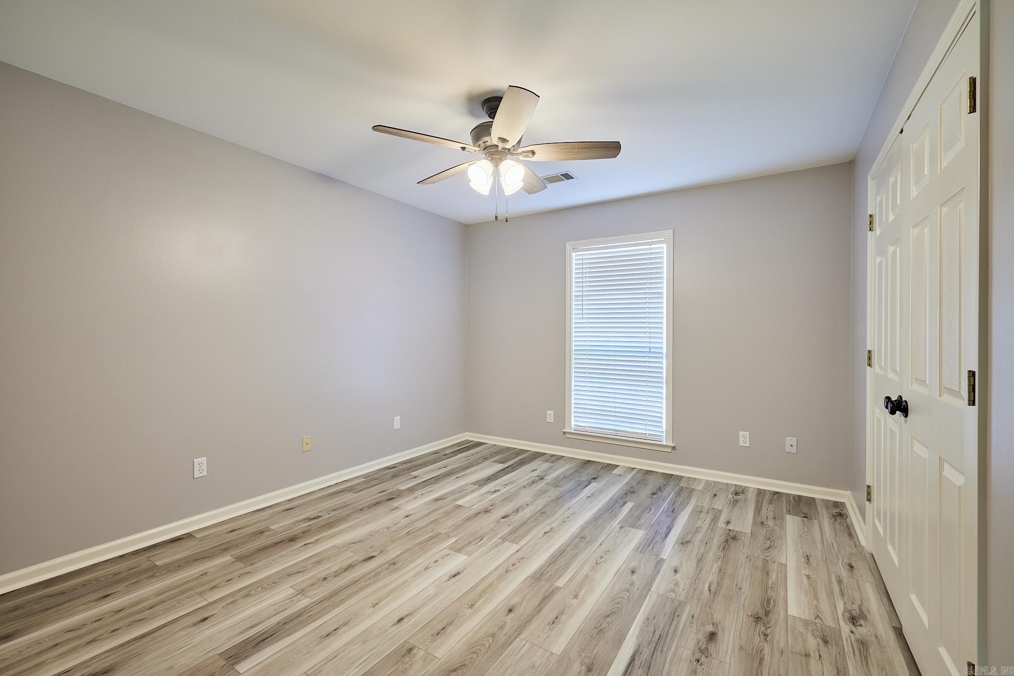 DIAMOND POINTE - Residential