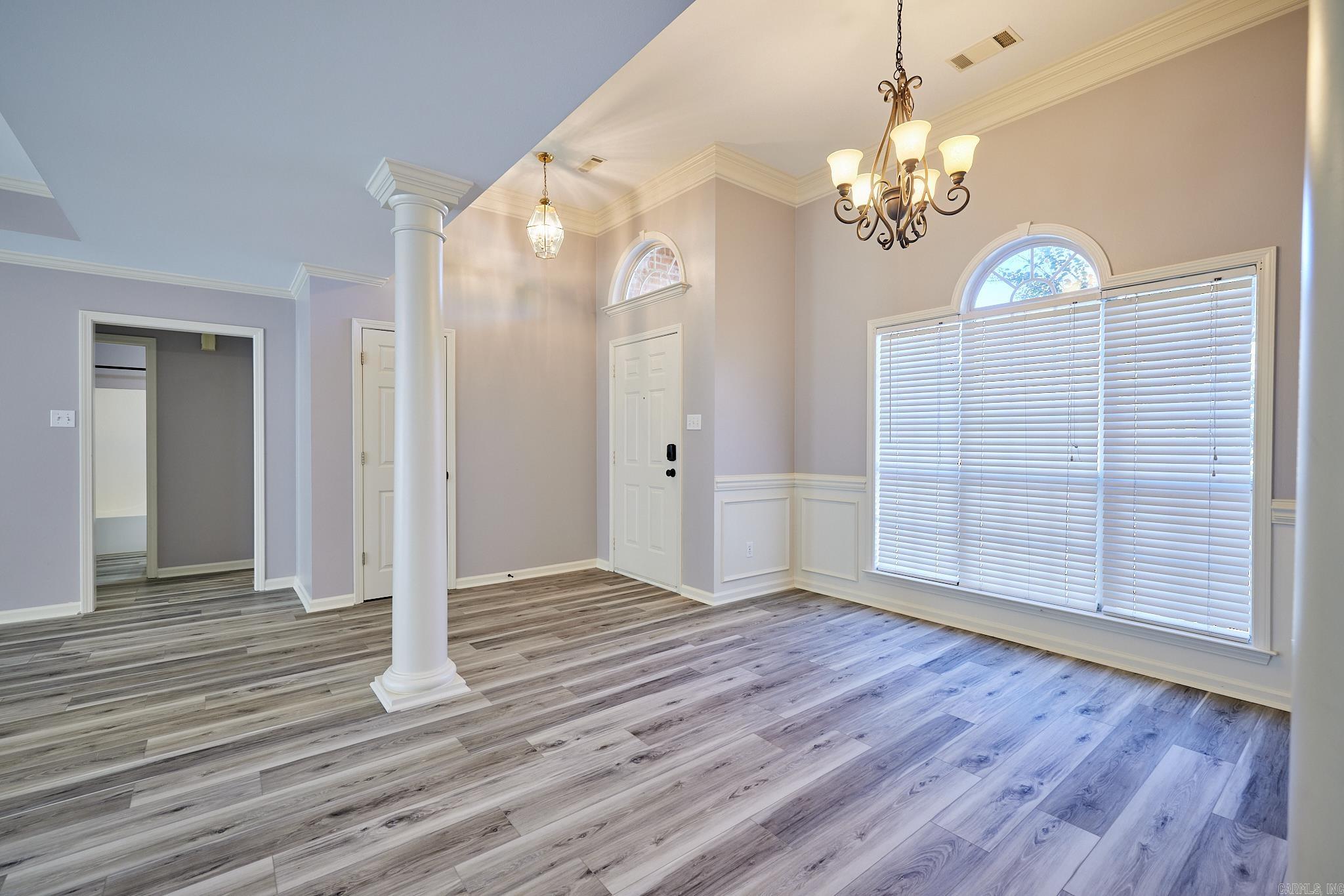 DIAMOND POINTE - Residential