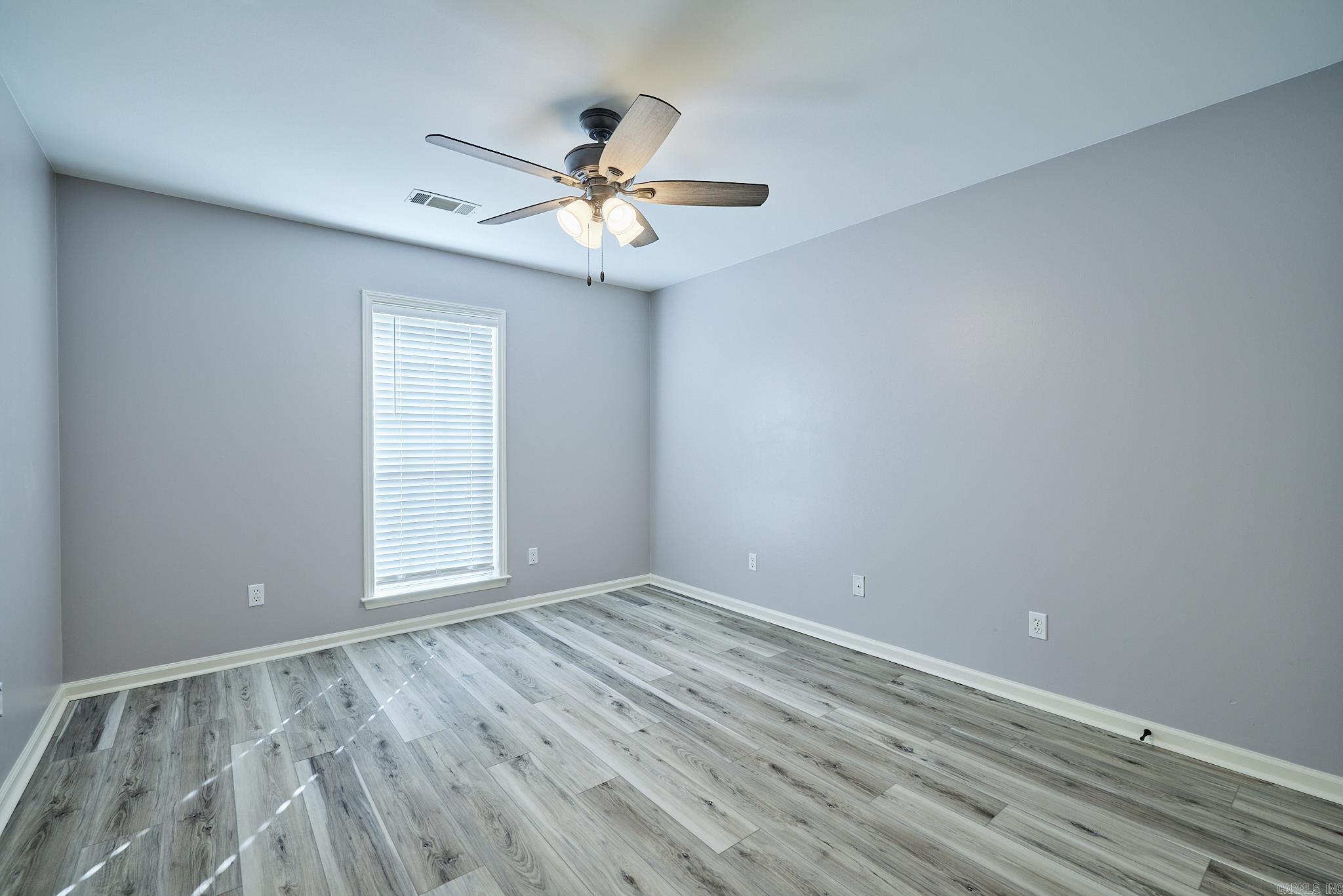 DIAMOND POINTE - Residential