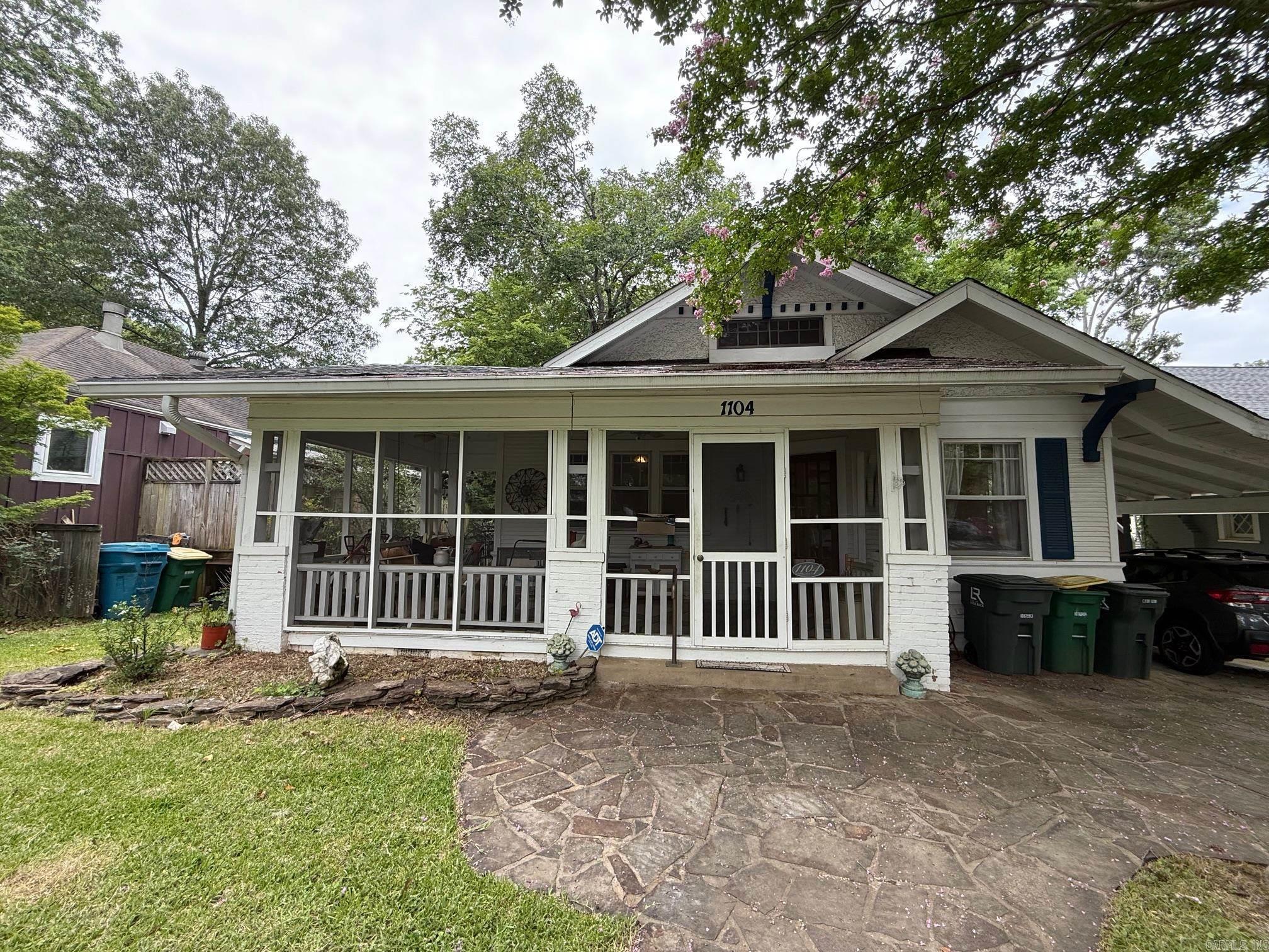 HILLCREST - Residential