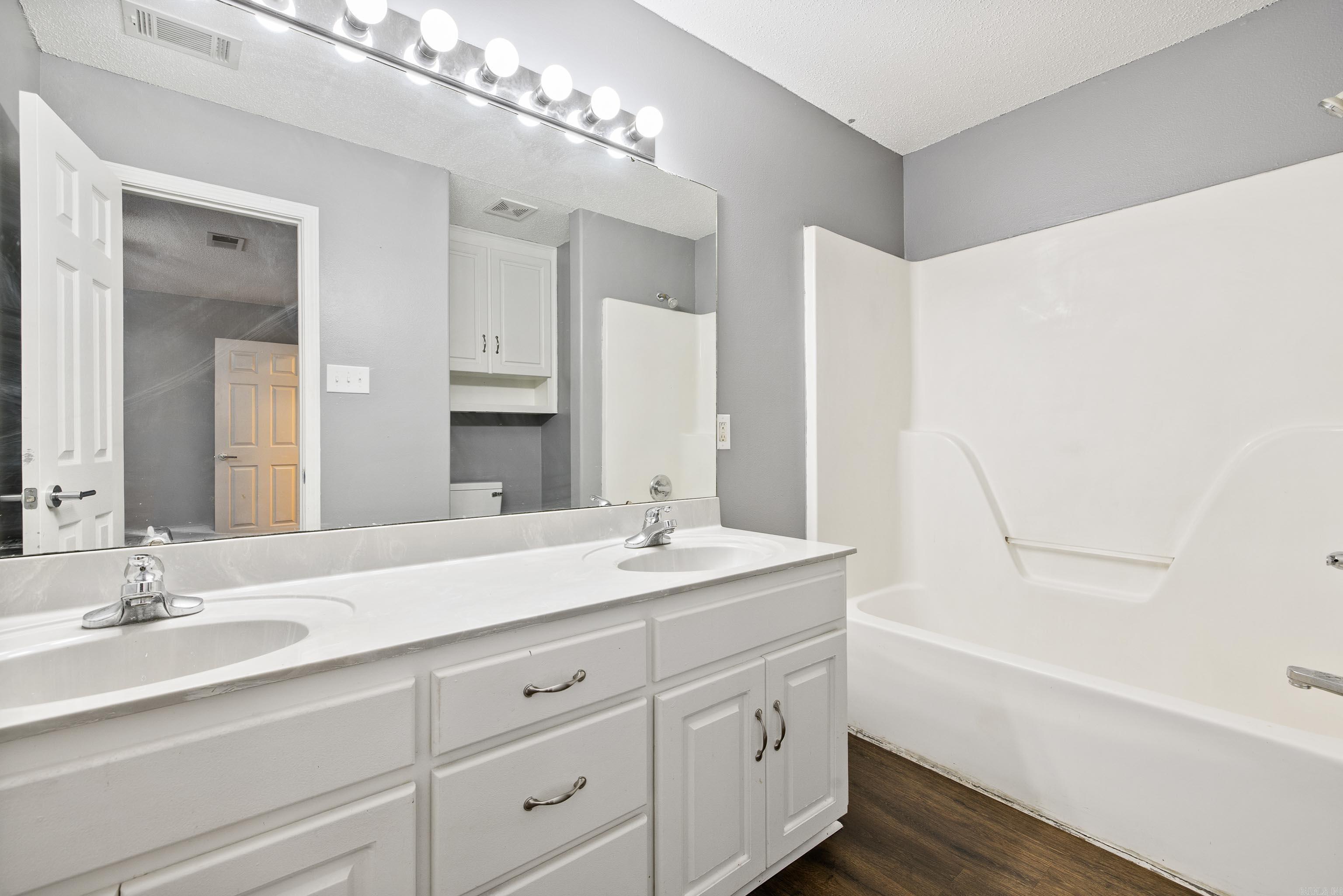 SANDALWOOD - Residential