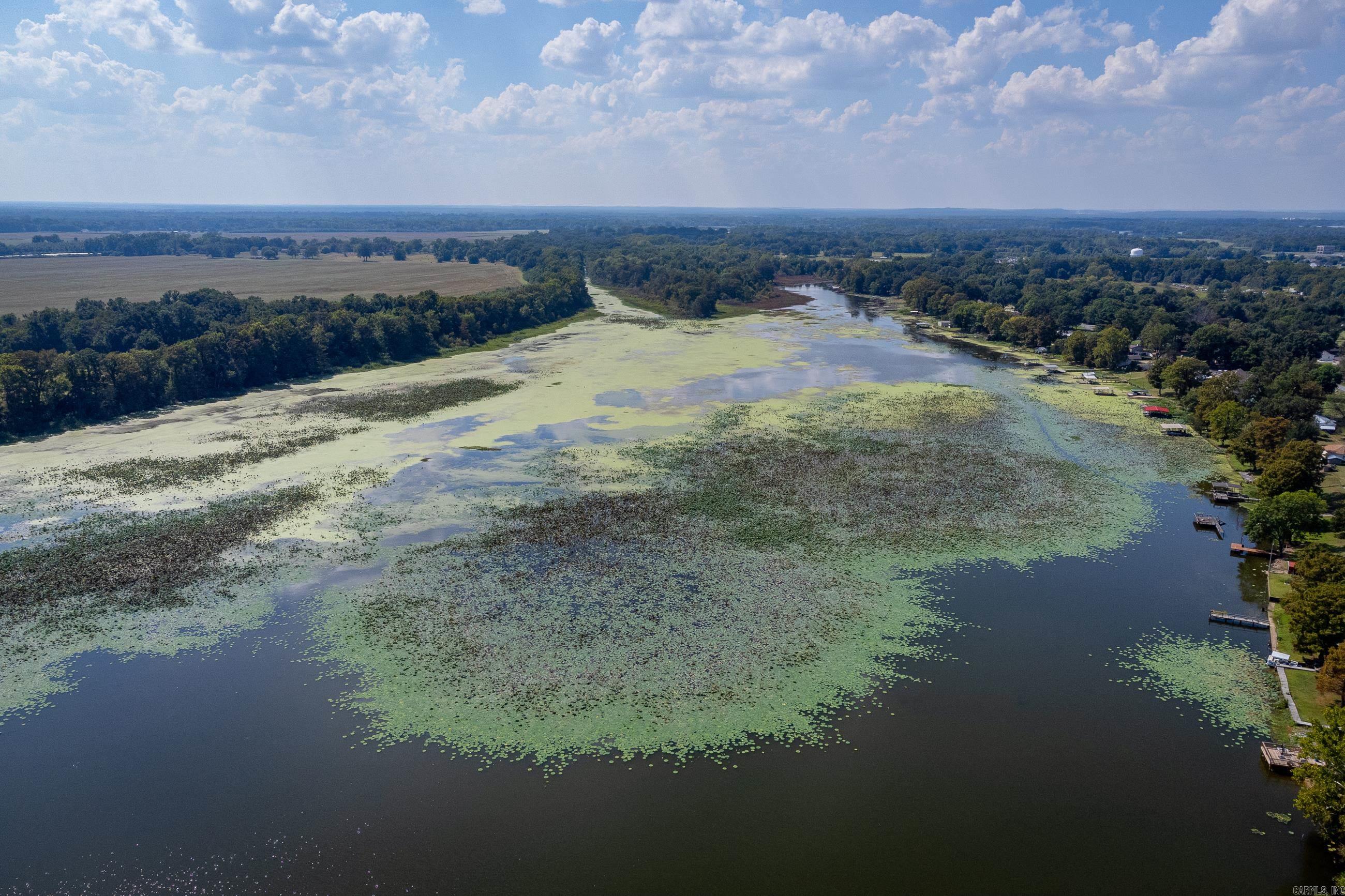 RIVER MANOR EST - Residential