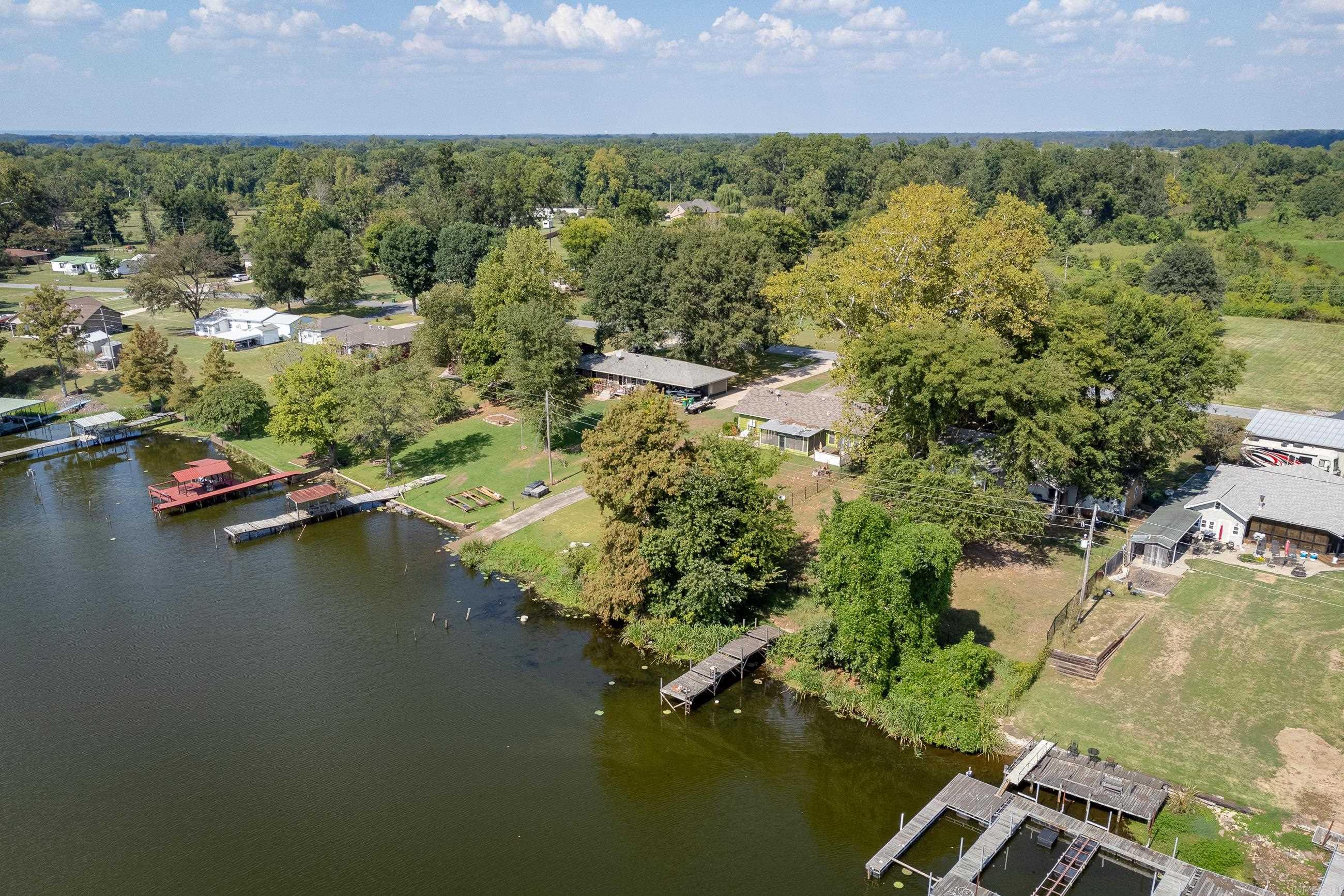 RIVER MANOR EST - Residential