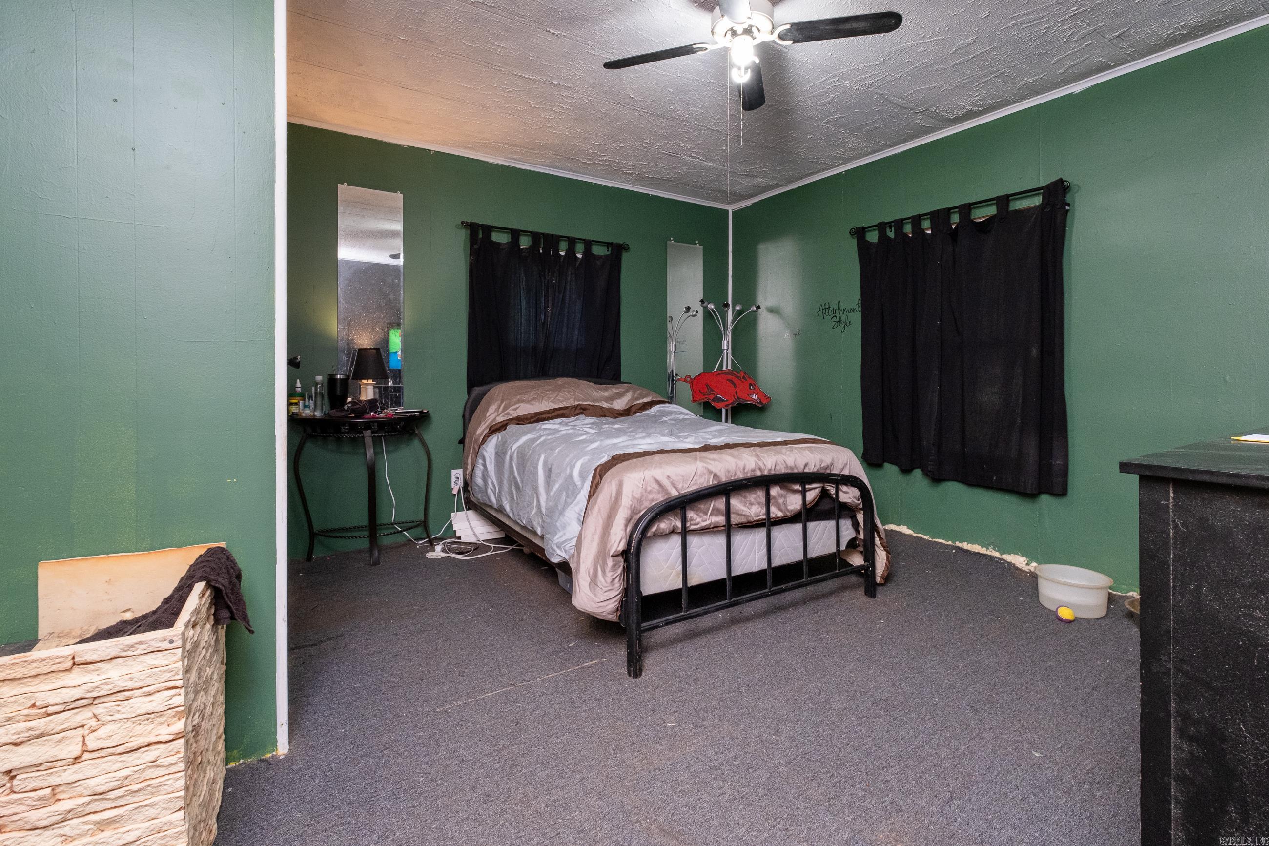 RIVER MANOR EST - Residential