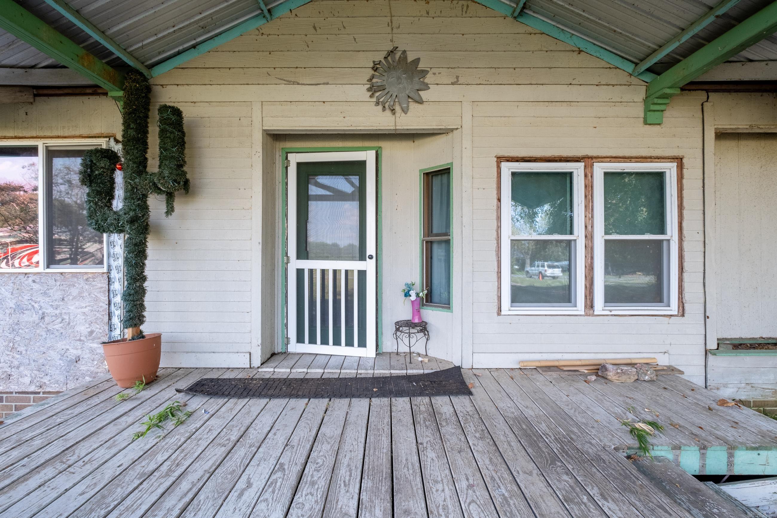 RIVER MANOR EST - Residential