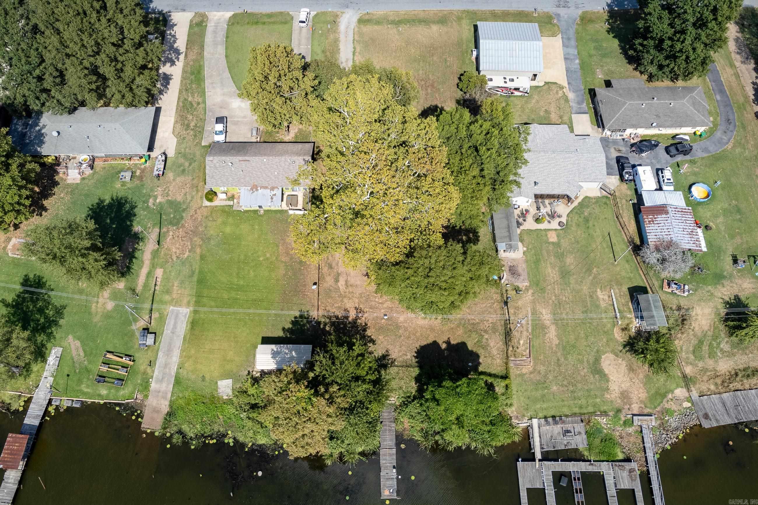 RIVER MANOR EST - Residential