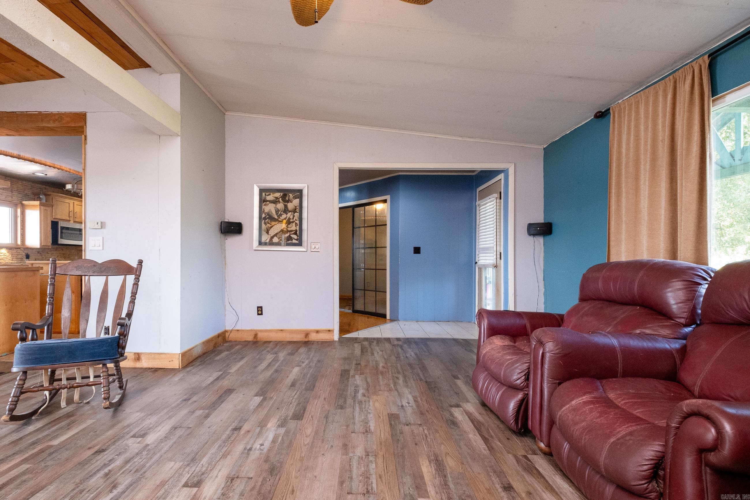 RIVER MANOR EST - Residential