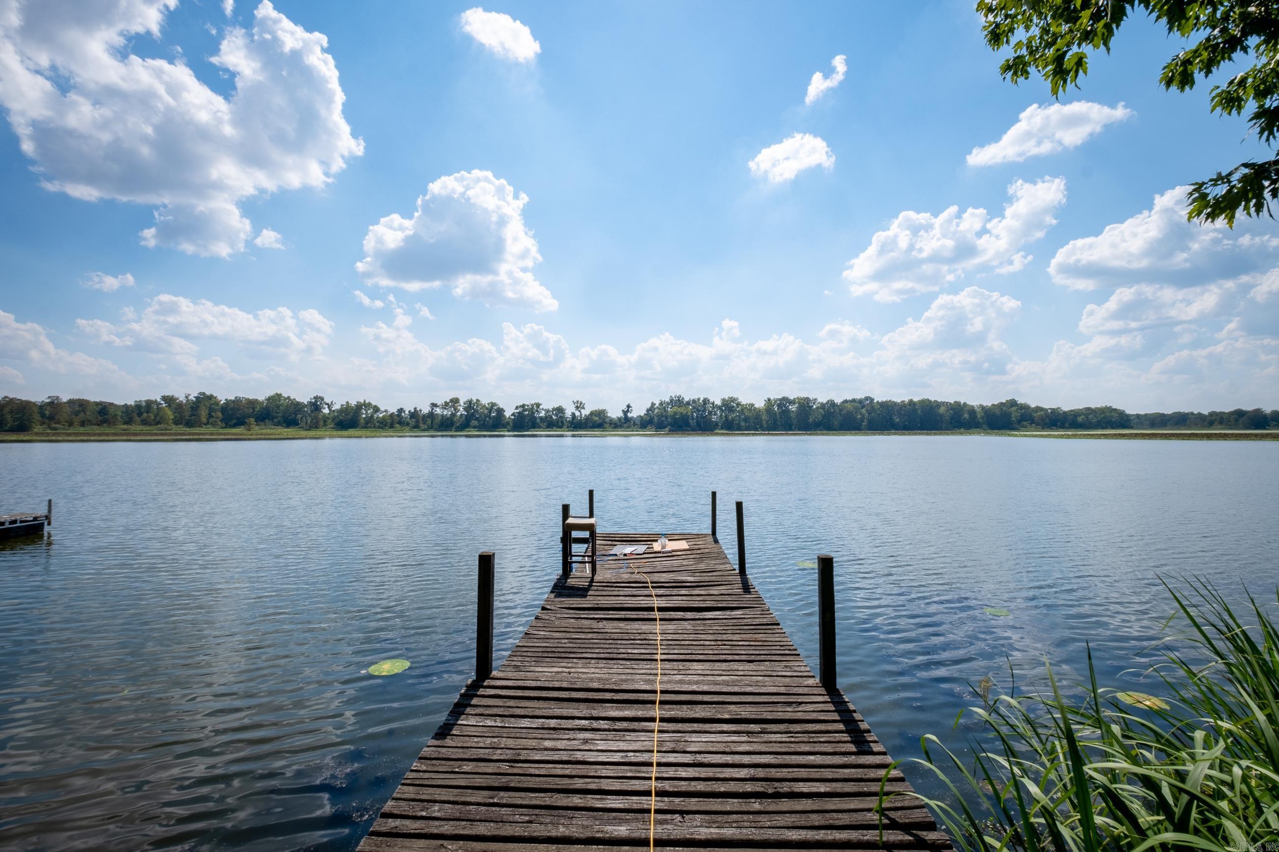 RIVER MANOR EST - Residential