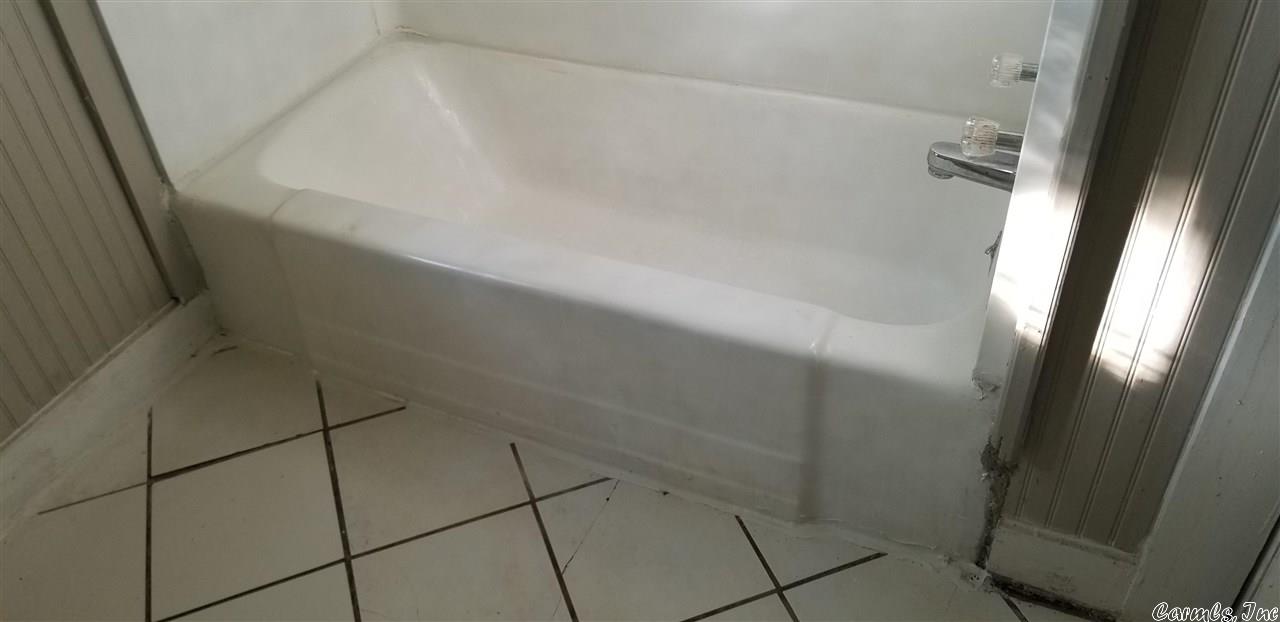 Sowells - Residential Lease