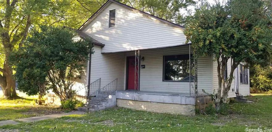 3 bedroom 1 bath home for rent. $750 per month. Tenant responsible for all utilities. Pets ok with nonrefundable pet fee. $750 security deposit, $40 application fee. Contact Century 21 Prestige Realty and apply online at c21prjxrentals.com Office Hours: Monday through Friday 8:30am-5:00pm.