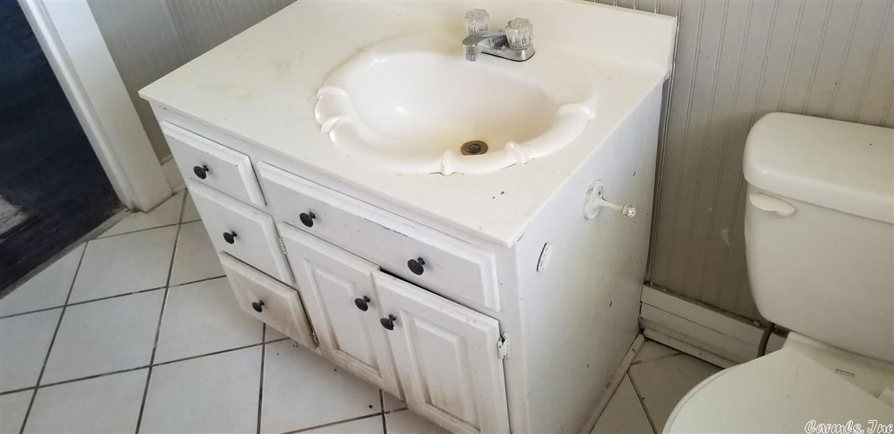 Sowells - Residential Lease