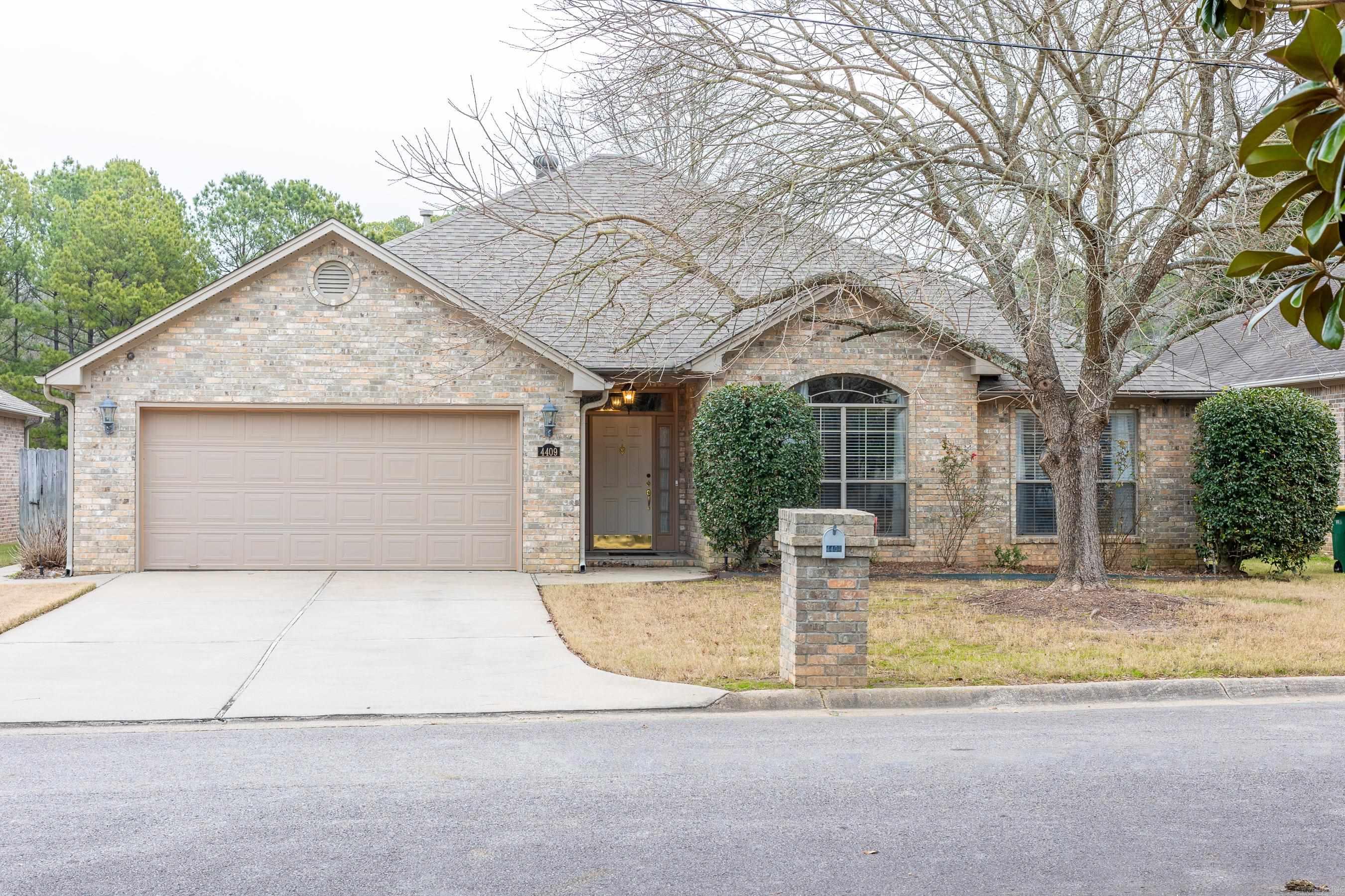 OAKS BLUFF ADDITION - Residential