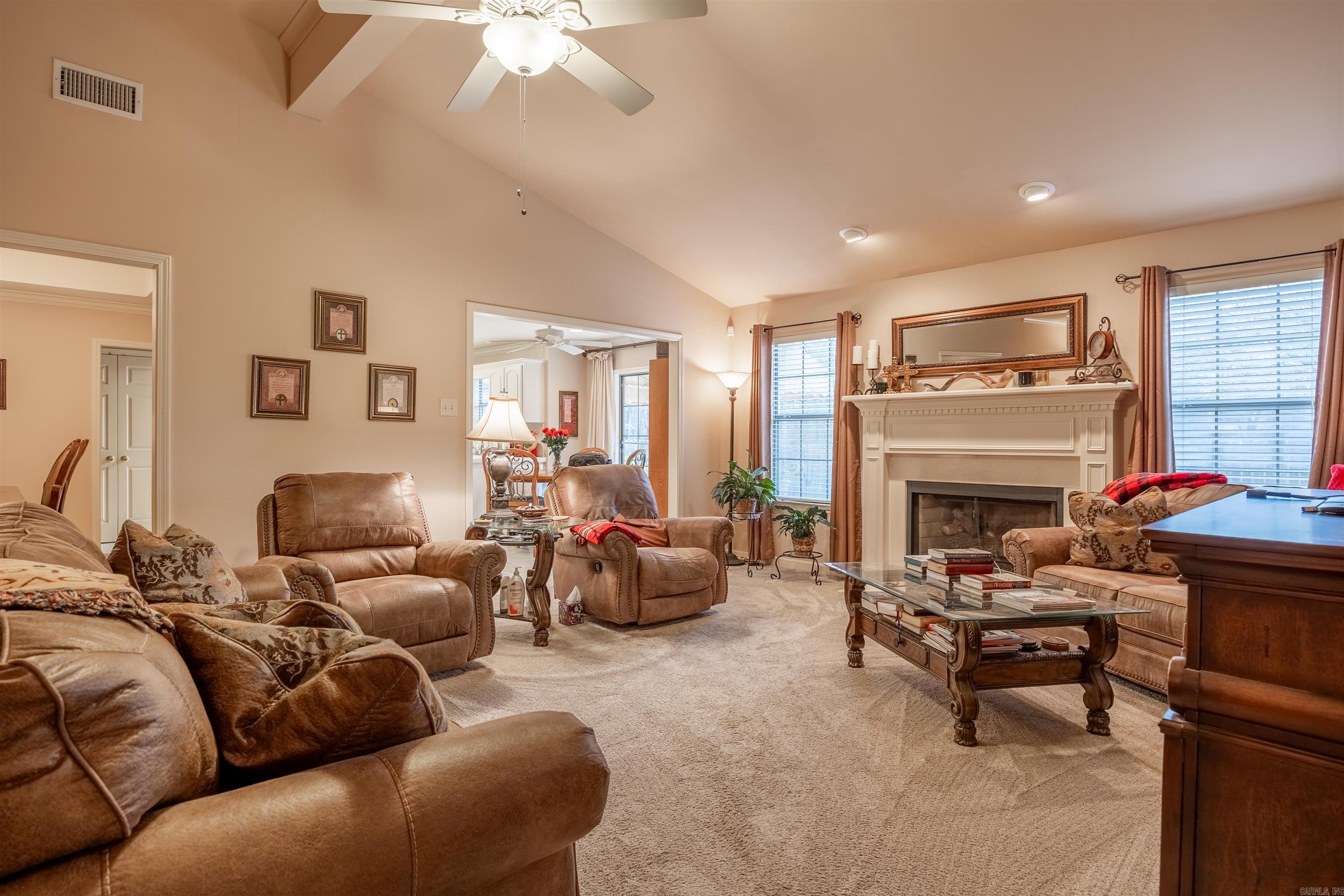 OAKS BLUFF ADDITION - Residential