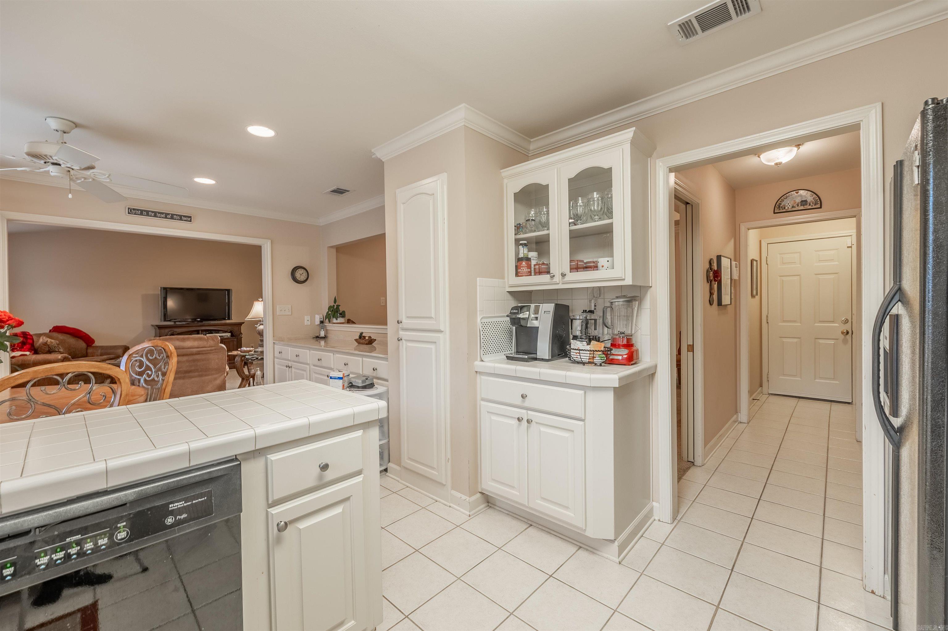 OAKS BLUFF ADDITION - Residential