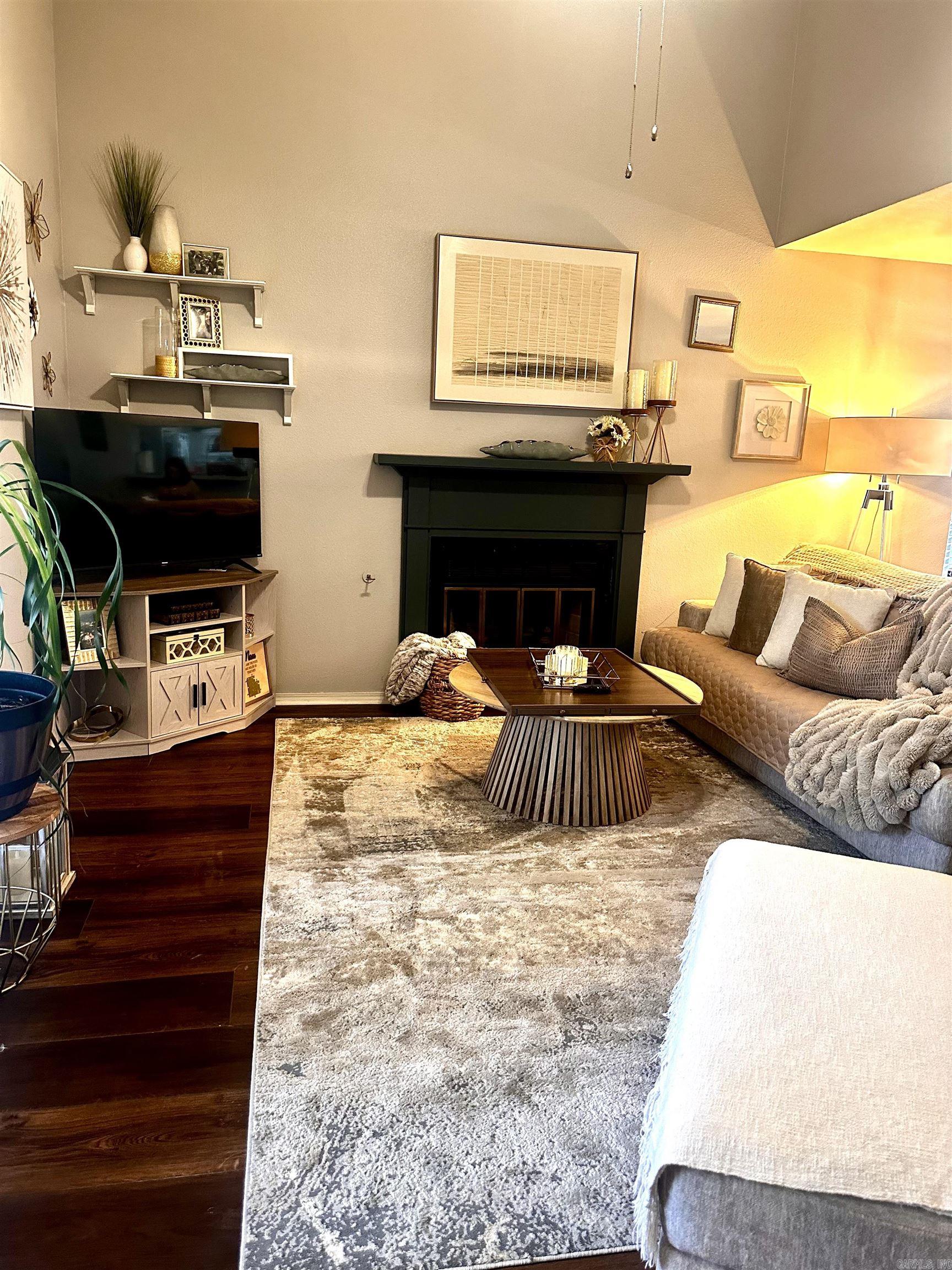 DARK FOREST HORIZONTAL - Residential