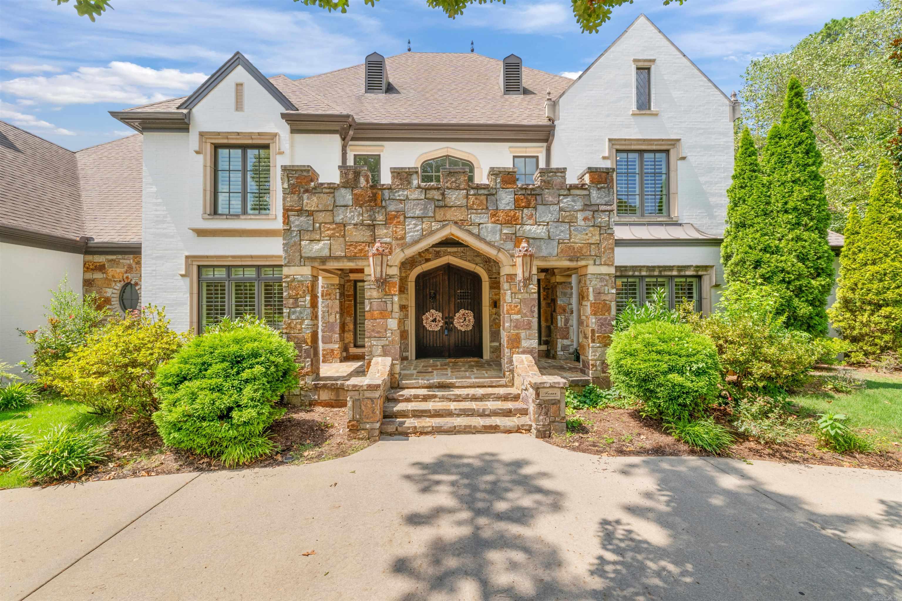 CHENAL VALLEY SOLOGNE CIRCLE - Residential