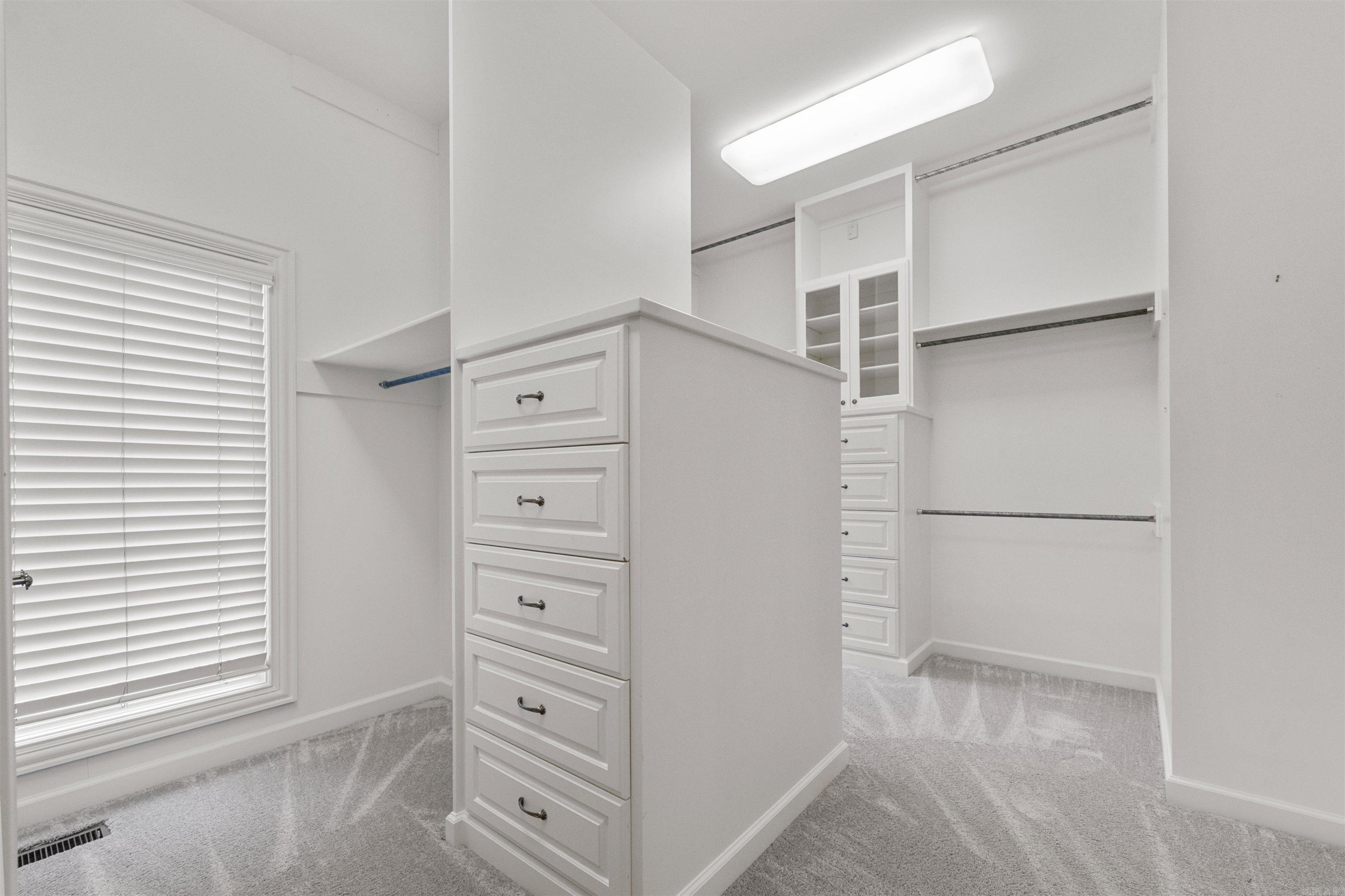CHENAL VALLEY SOLOGNE CIRCLE - Residential
