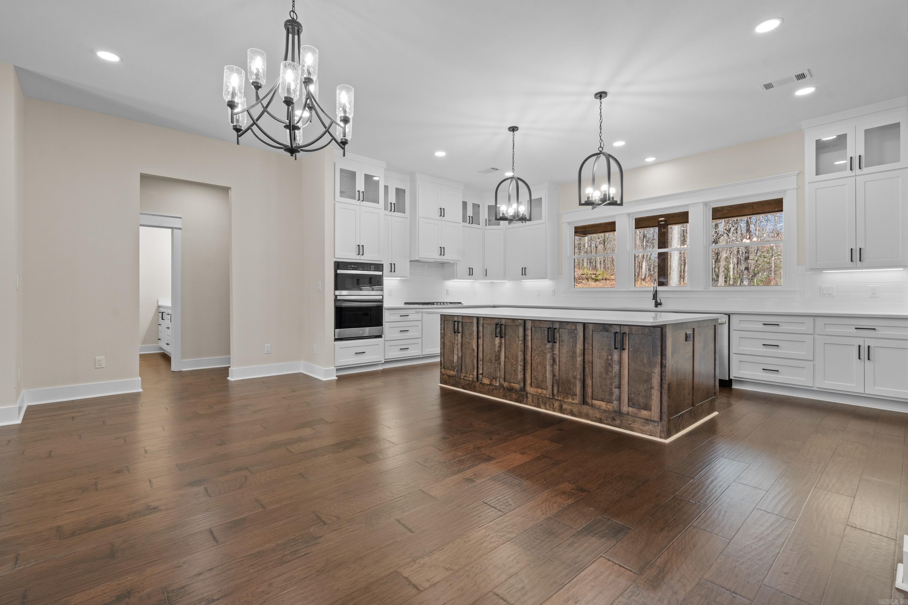 ROLLING MANOR - Residential