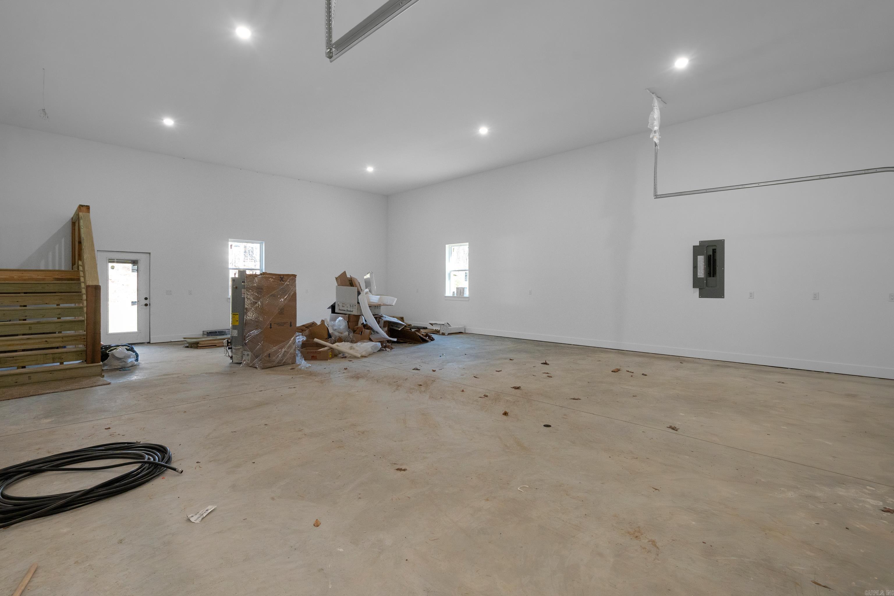 ROLLING MANOR - Residential