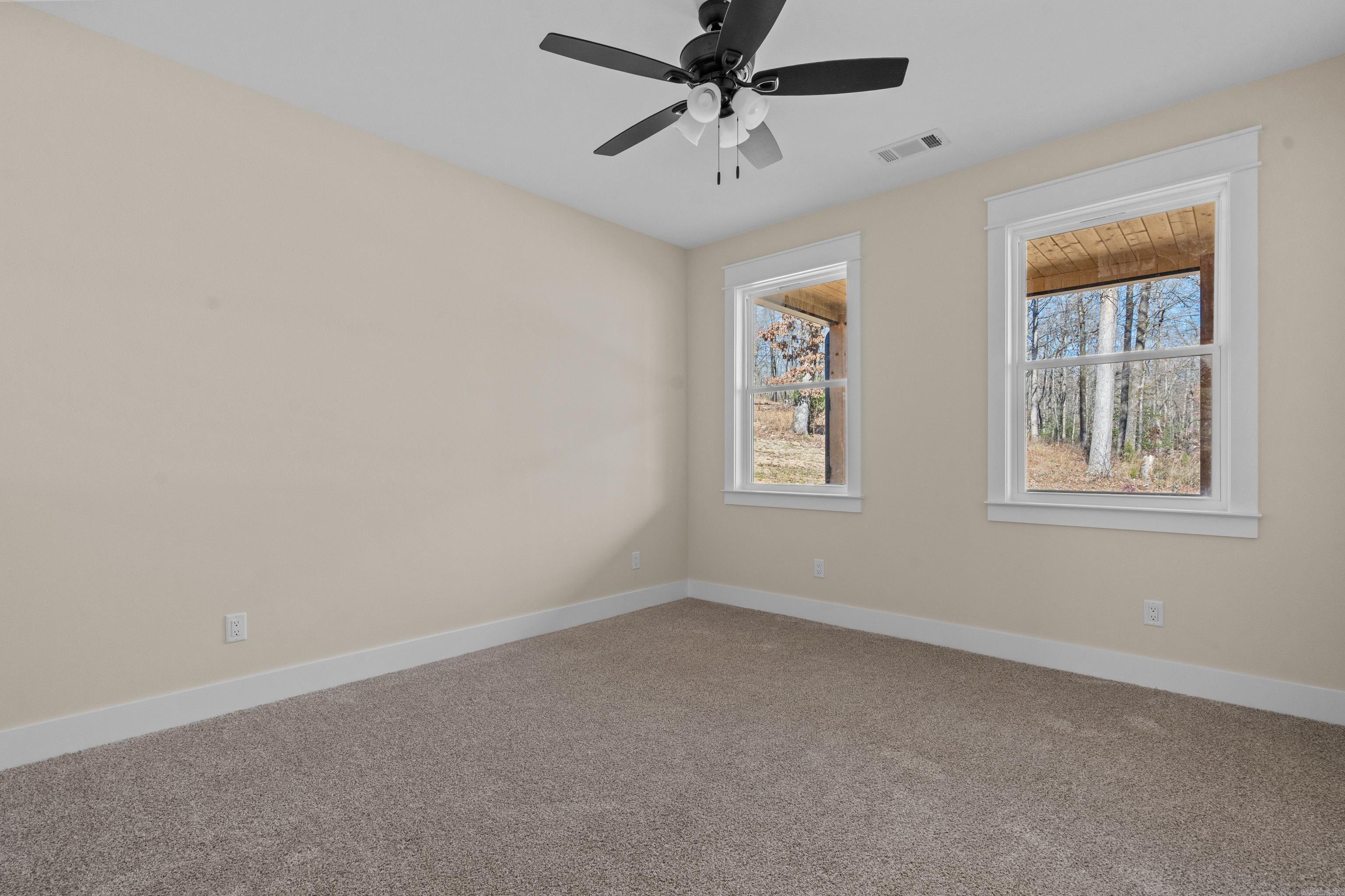 ROLLING MANOR - Residential