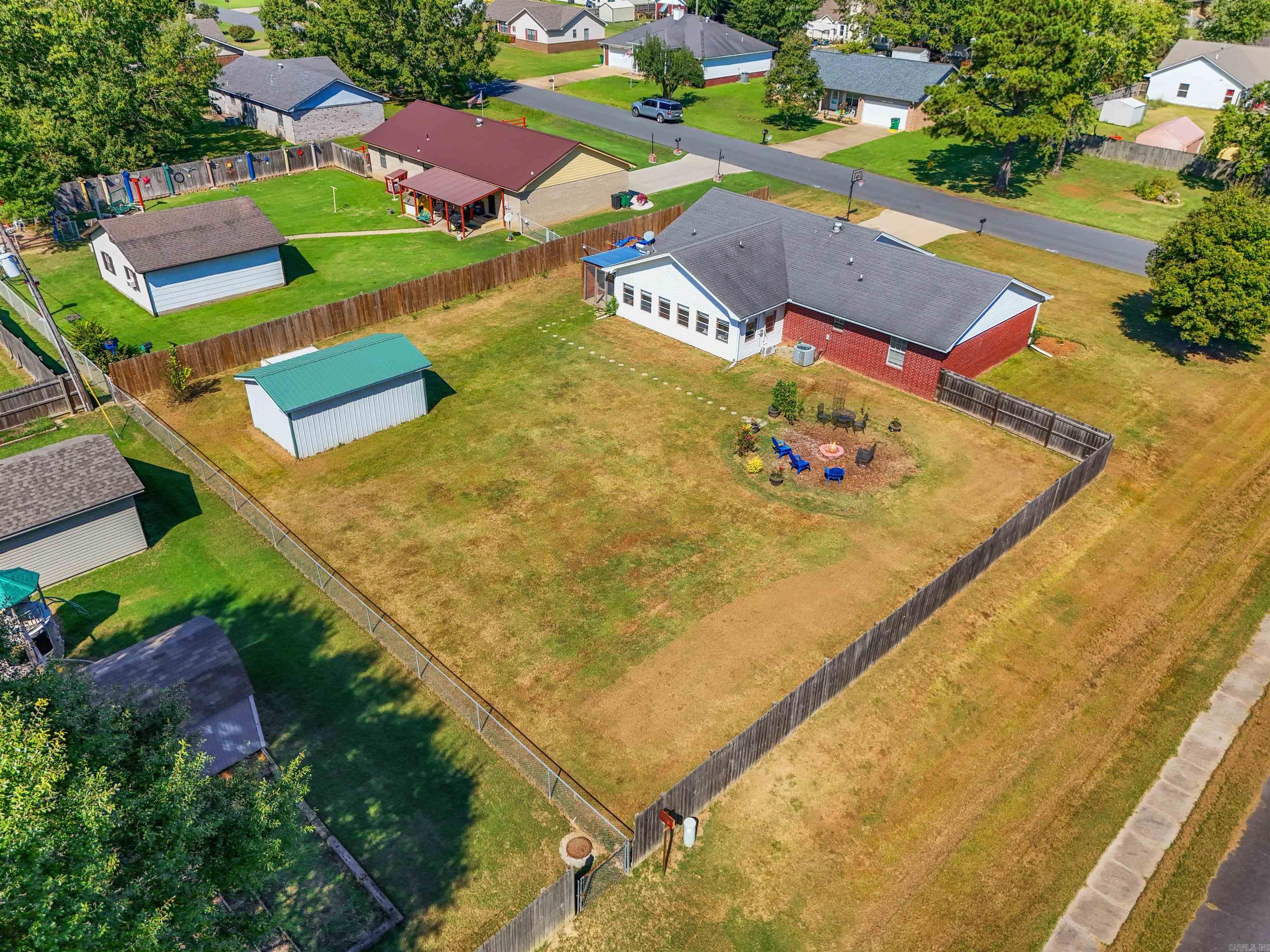 WINDWOOD SOUTH - Residential