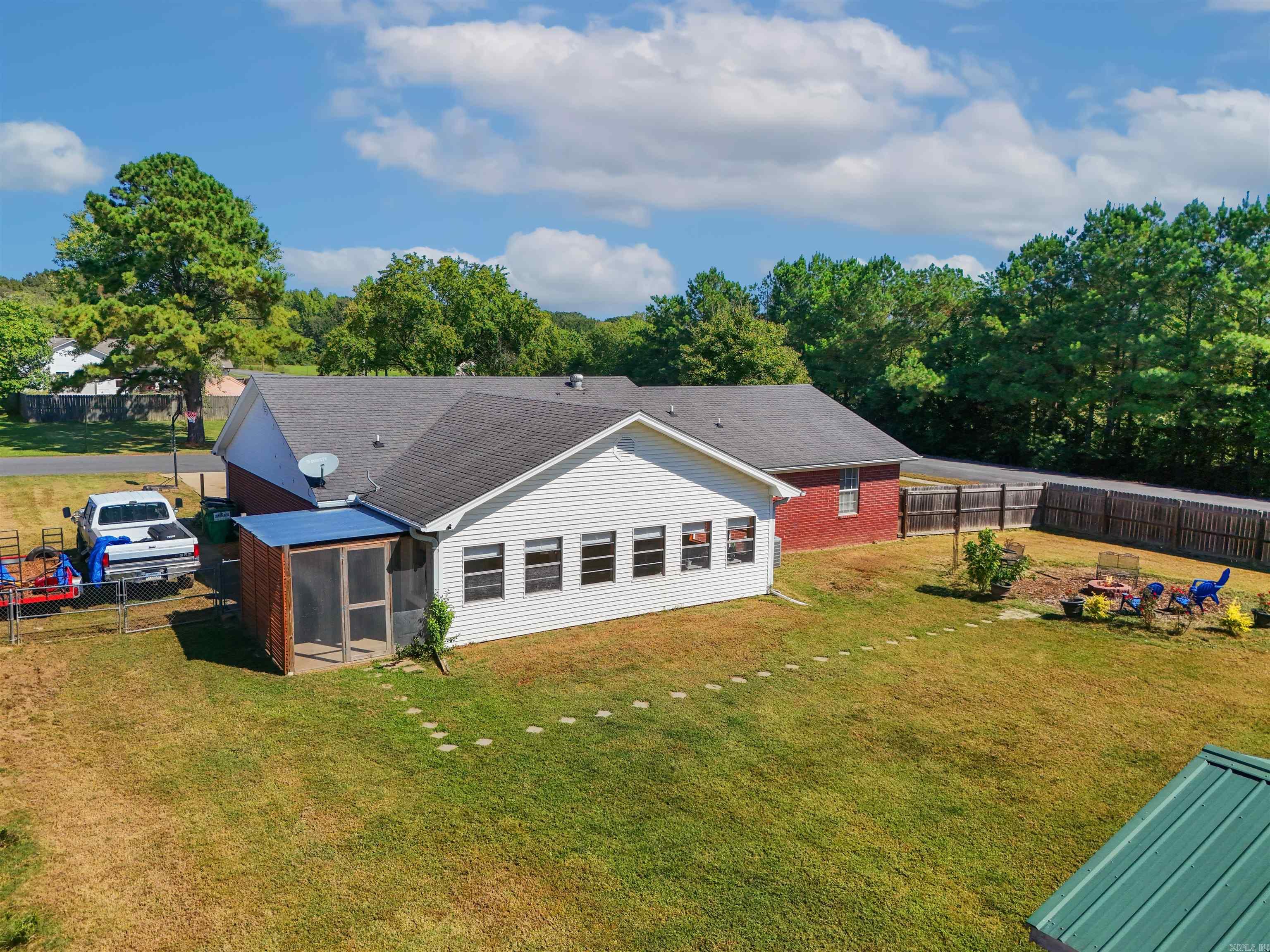 WINDWOOD SOUTH - Residential