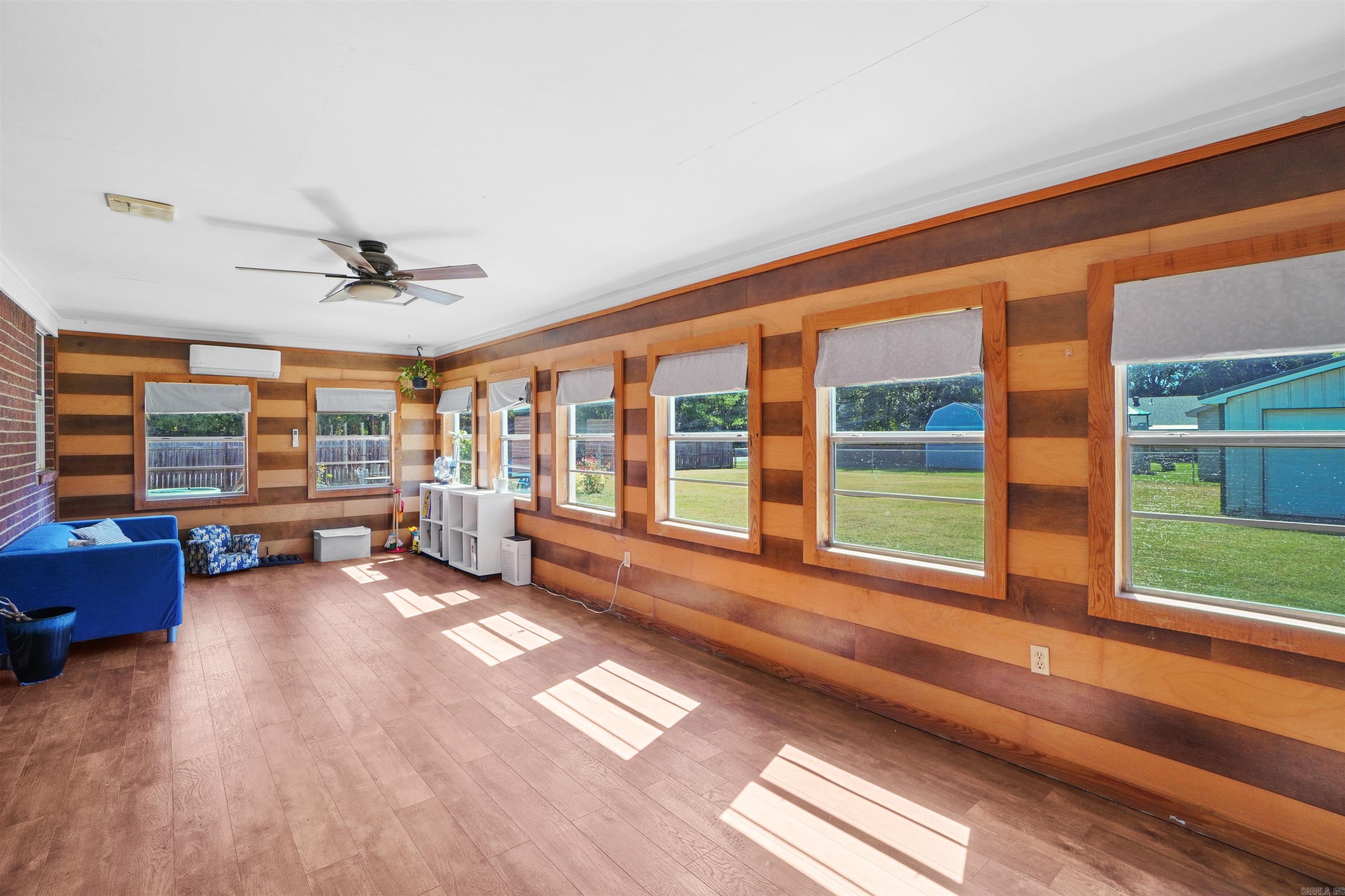 WINDWOOD SOUTH - Residential