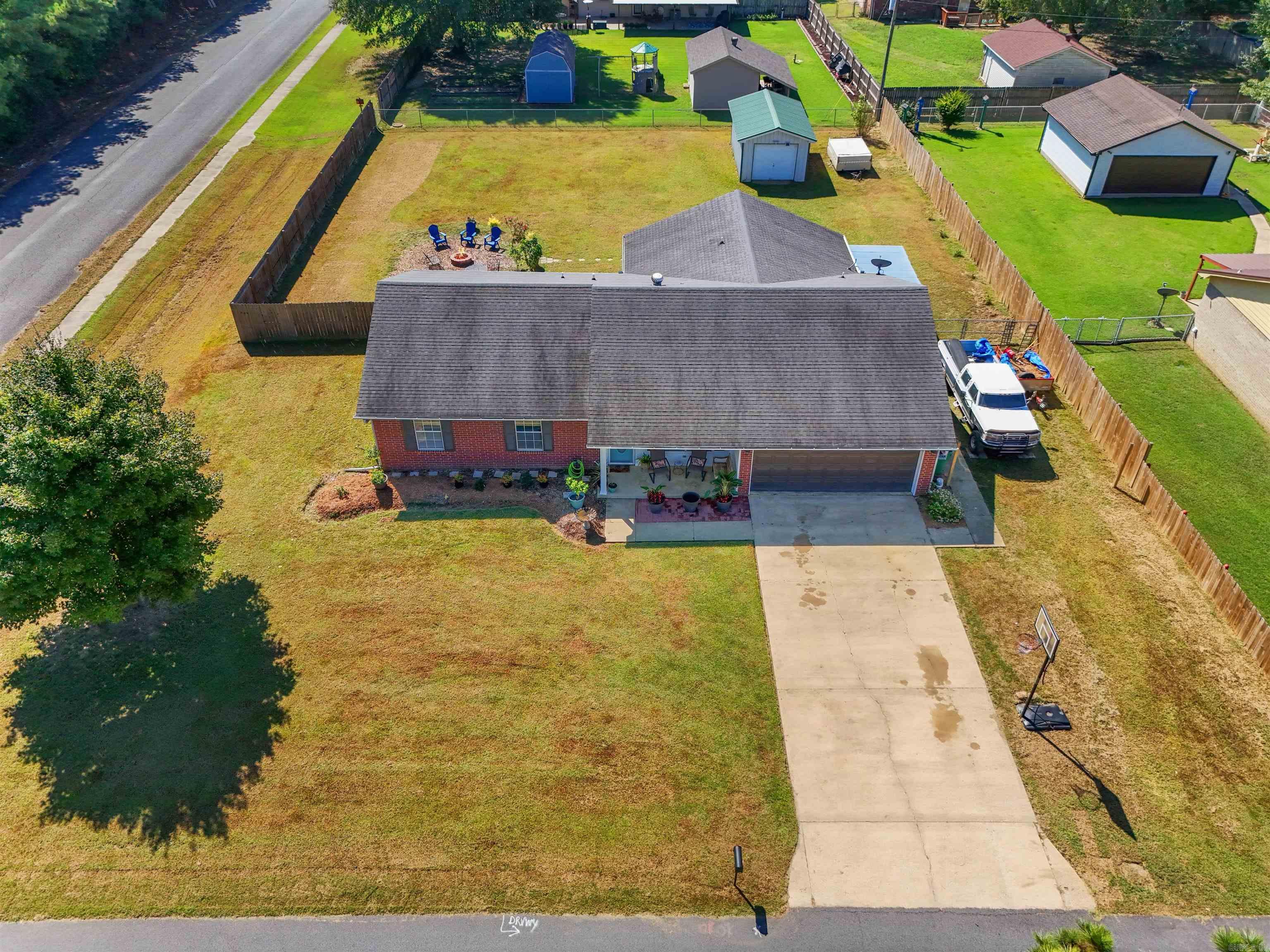 WINDWOOD SOUTH - Residential