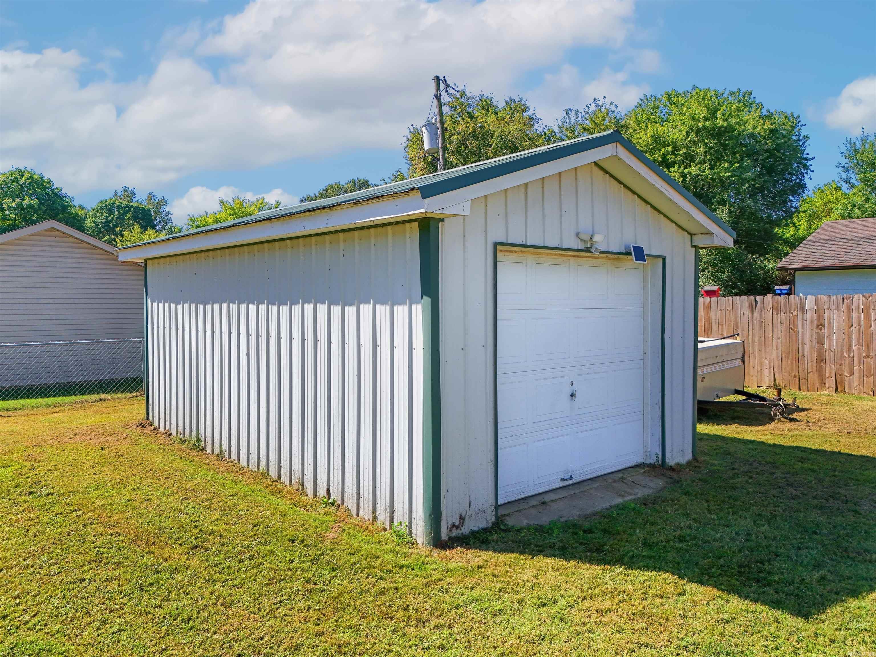 WINDWOOD SOUTH - Residential