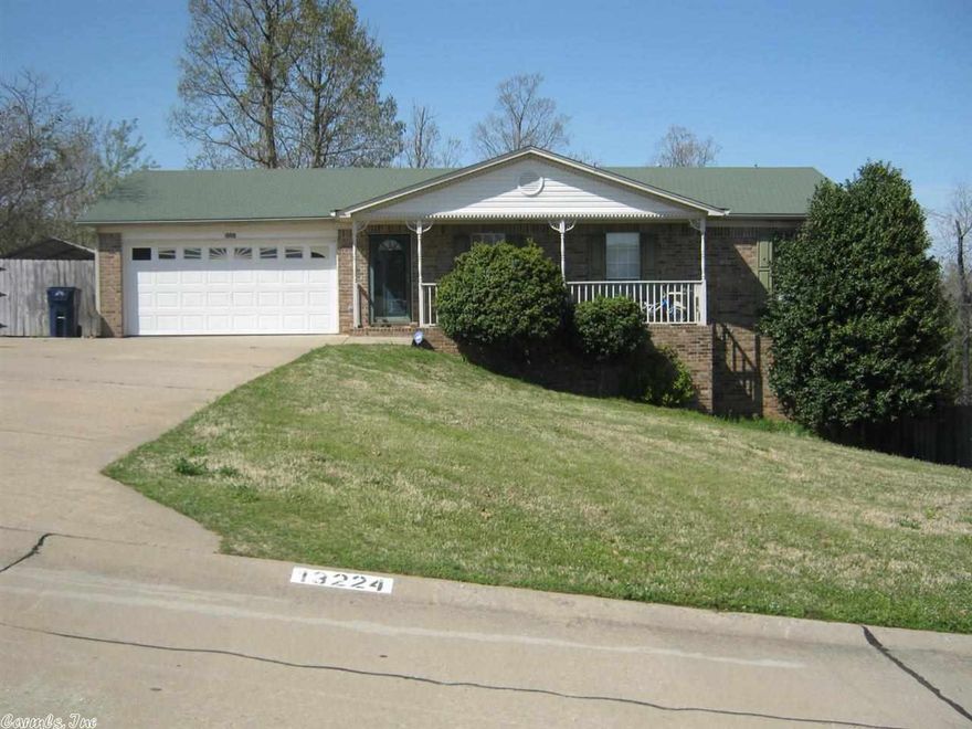 MOTIVATED SELLER!!!! Beautiful home in South Fork subdivision. 3 bedroom 2 bath sits on extra large lot. Crown molding, hardwood, and carpet through out the home. Great deck on back for entertaining! Vaulted living room ceiling. Fridge, Washer, and Dryer all convey with sale of home. Come see this home today! Qualifies for Rural Development Loan!!