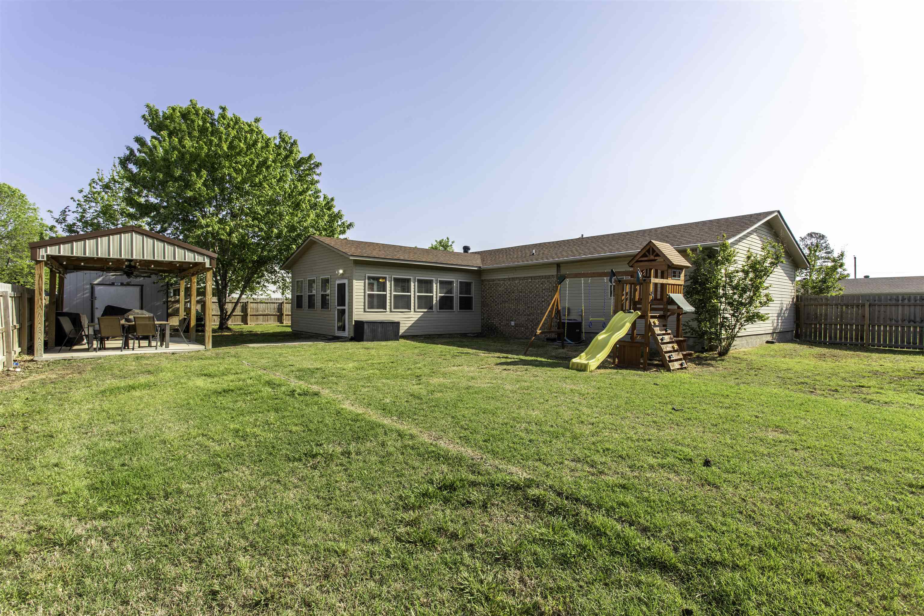 WOODLAND ACRES - Residential