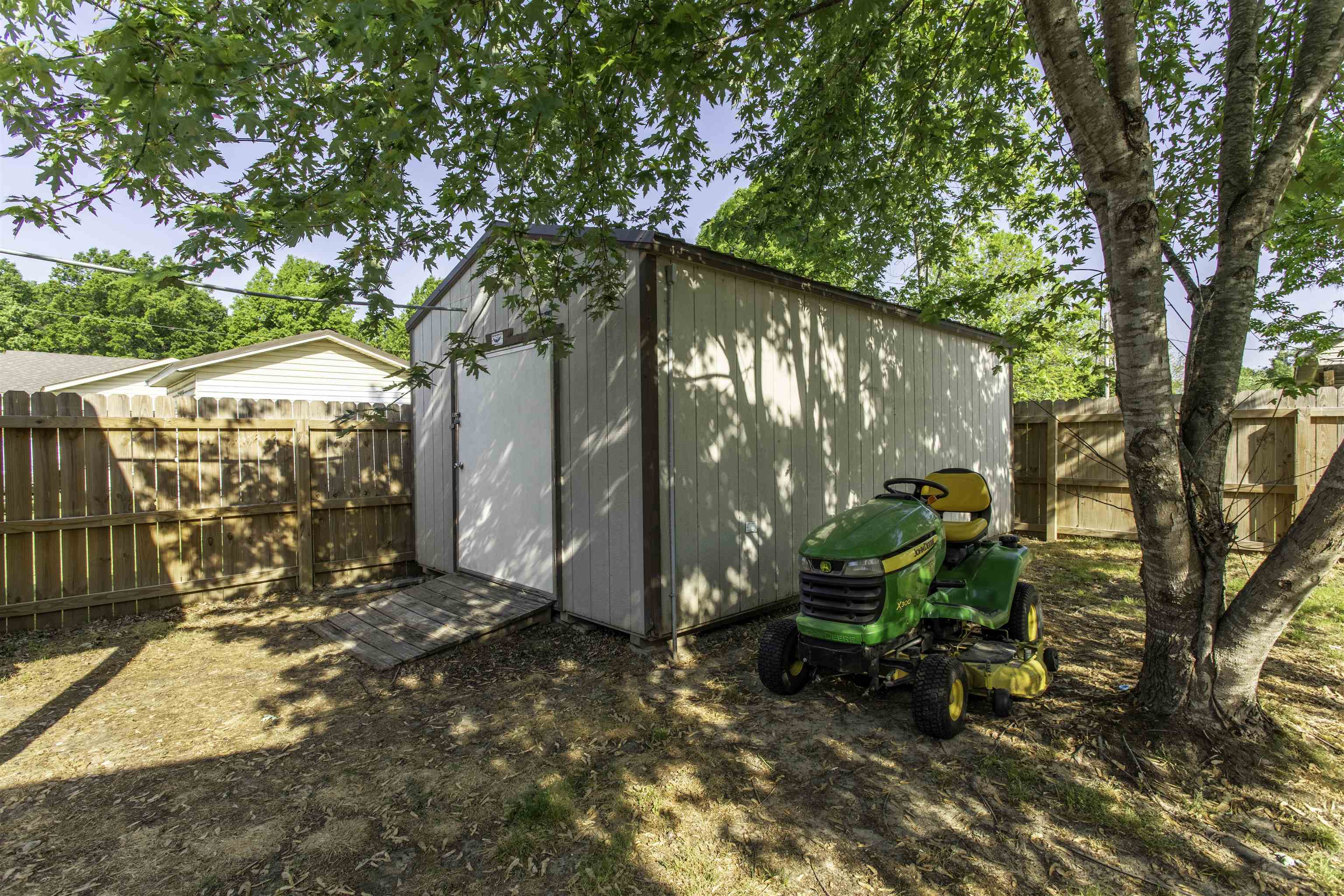 WOODLAND ACRES - Residential