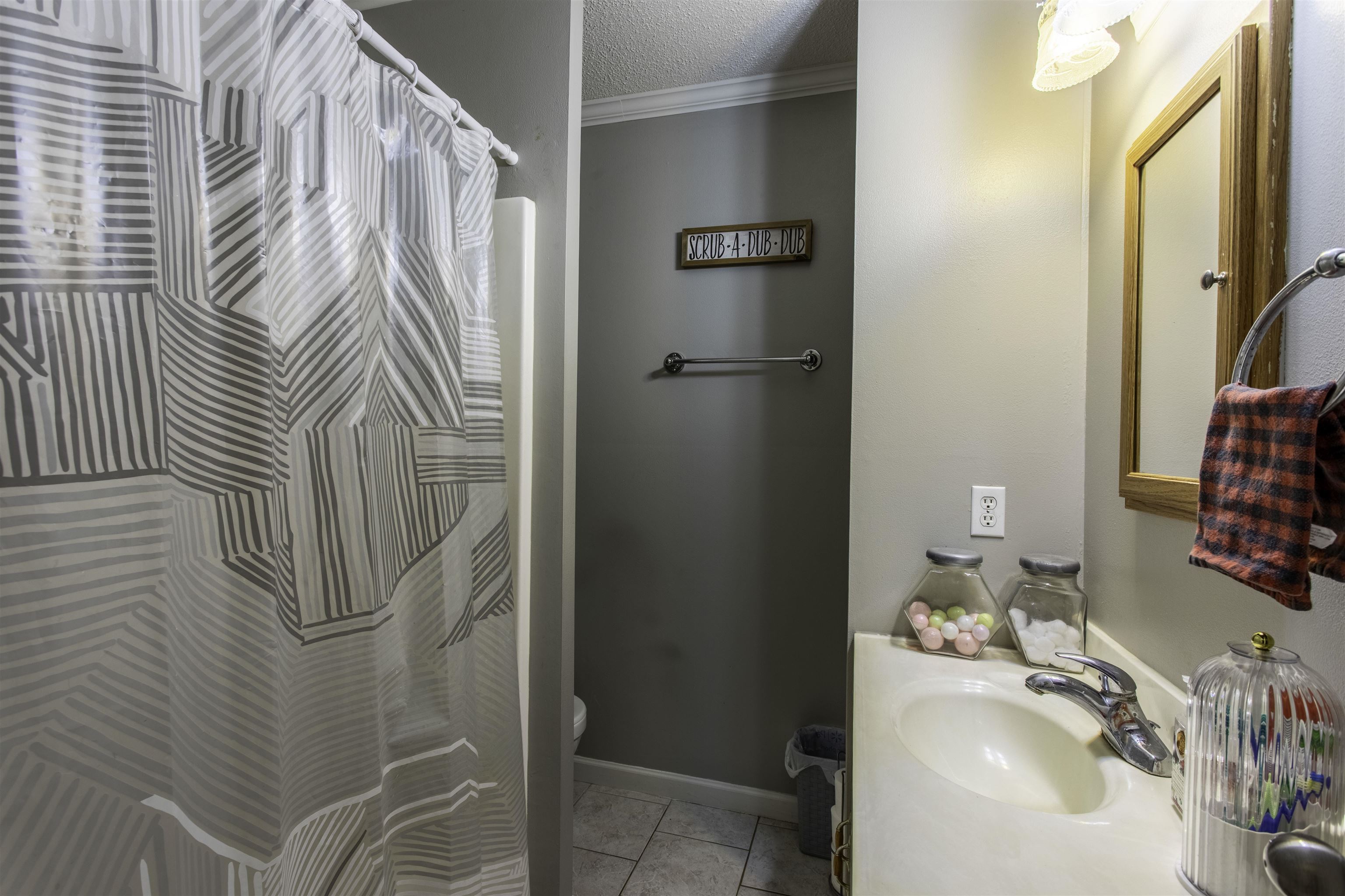 WOODLAND ACRES - Residential