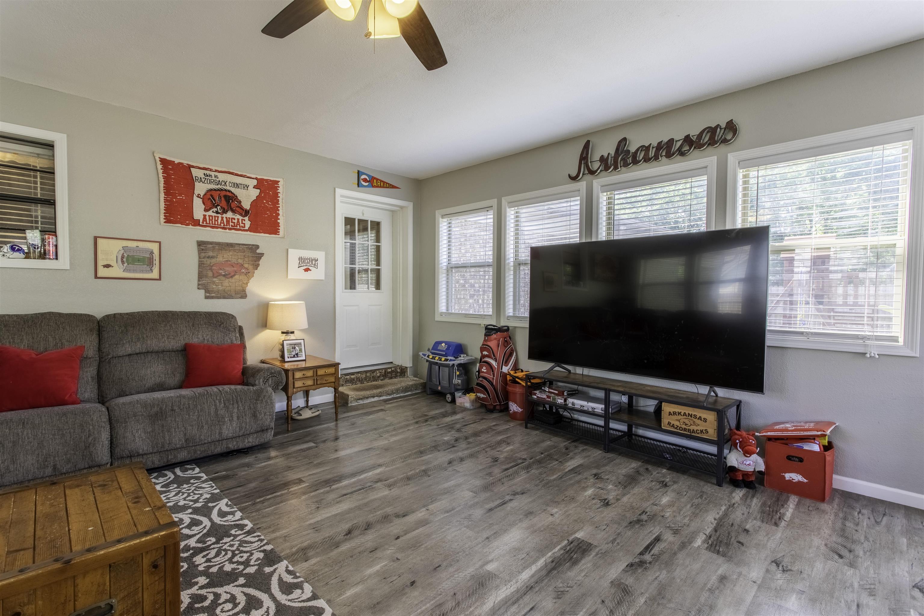 WOODLAND ACRES - Residential