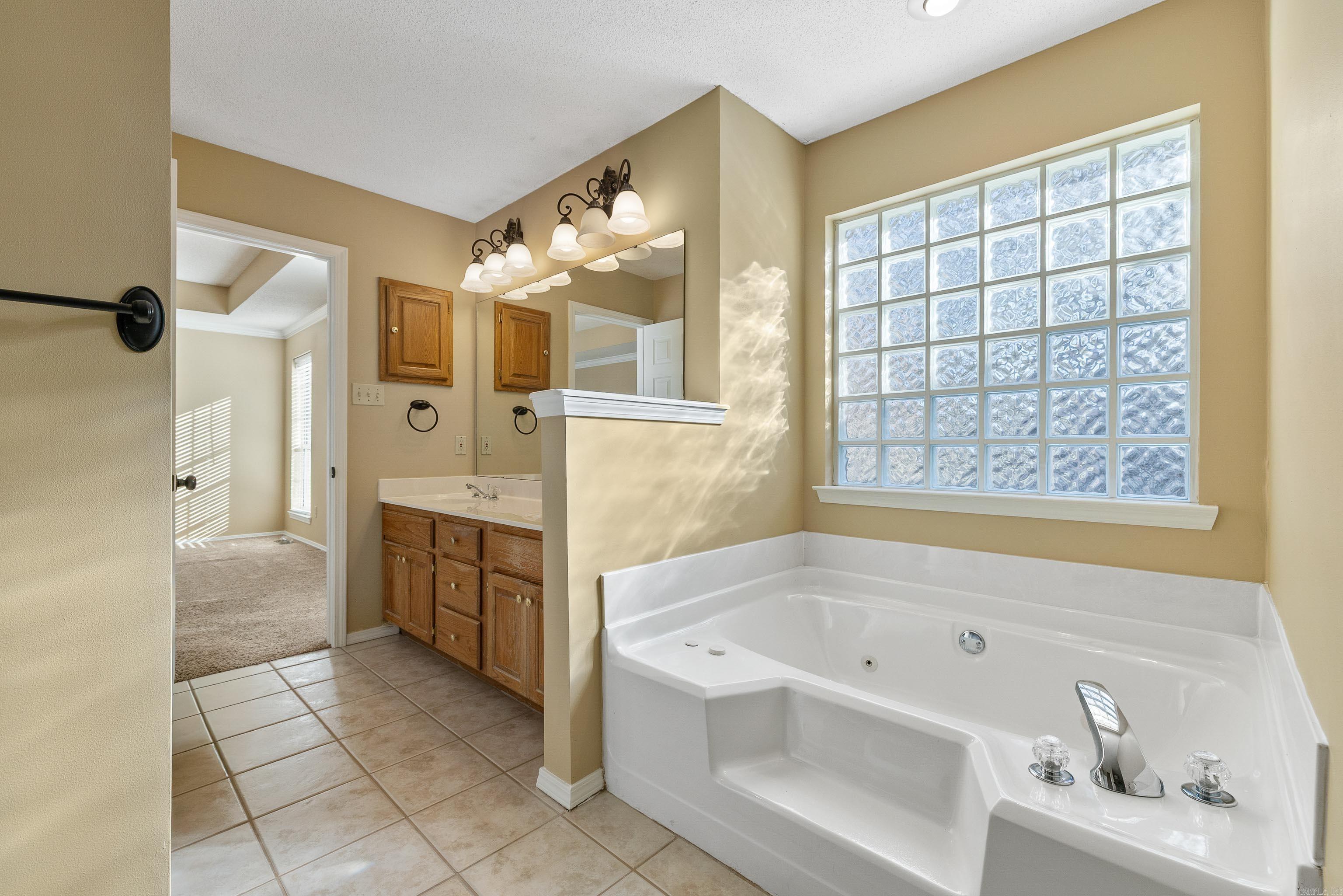 RIVER OAKS - Residential