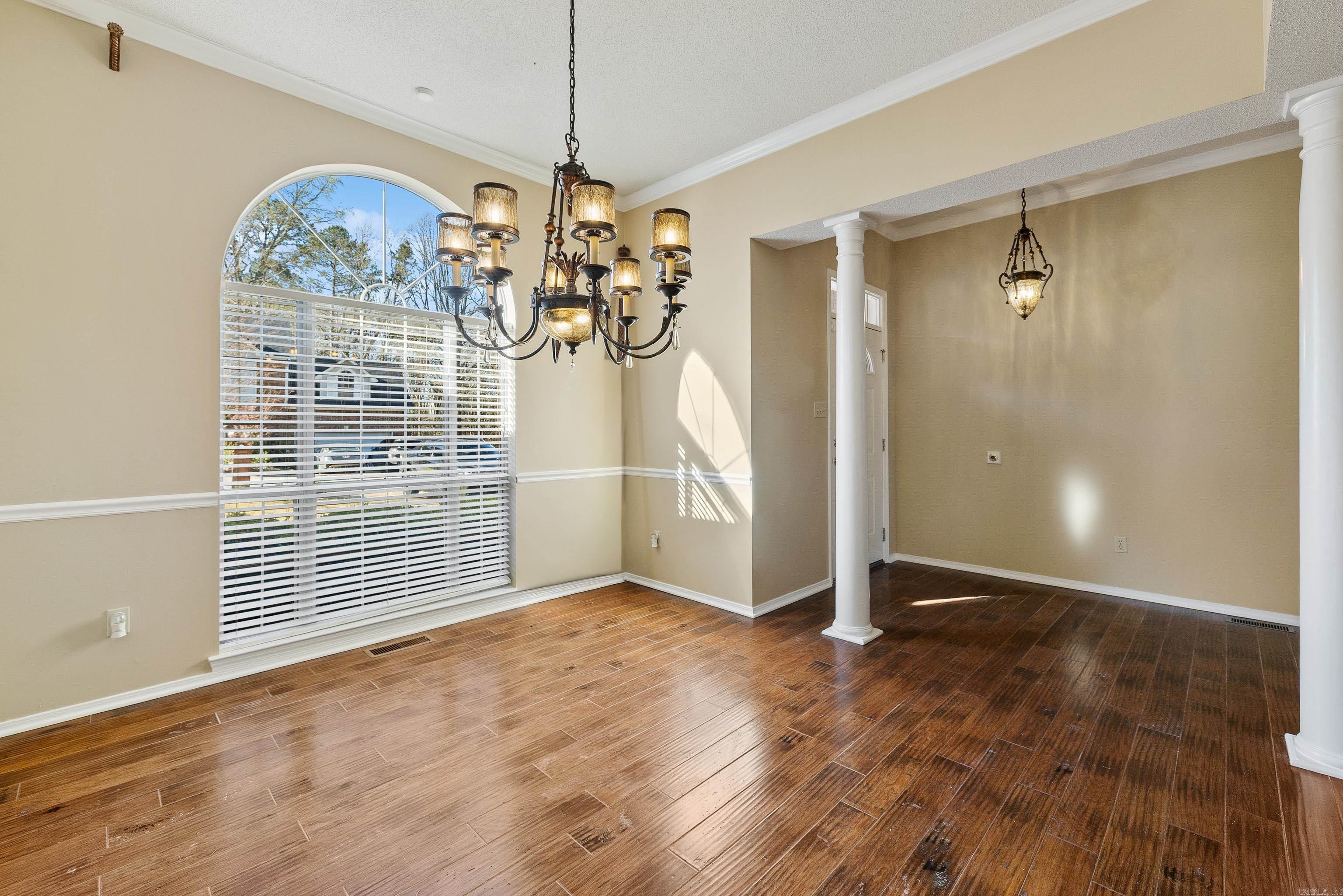 RIVER OAKS - Residential