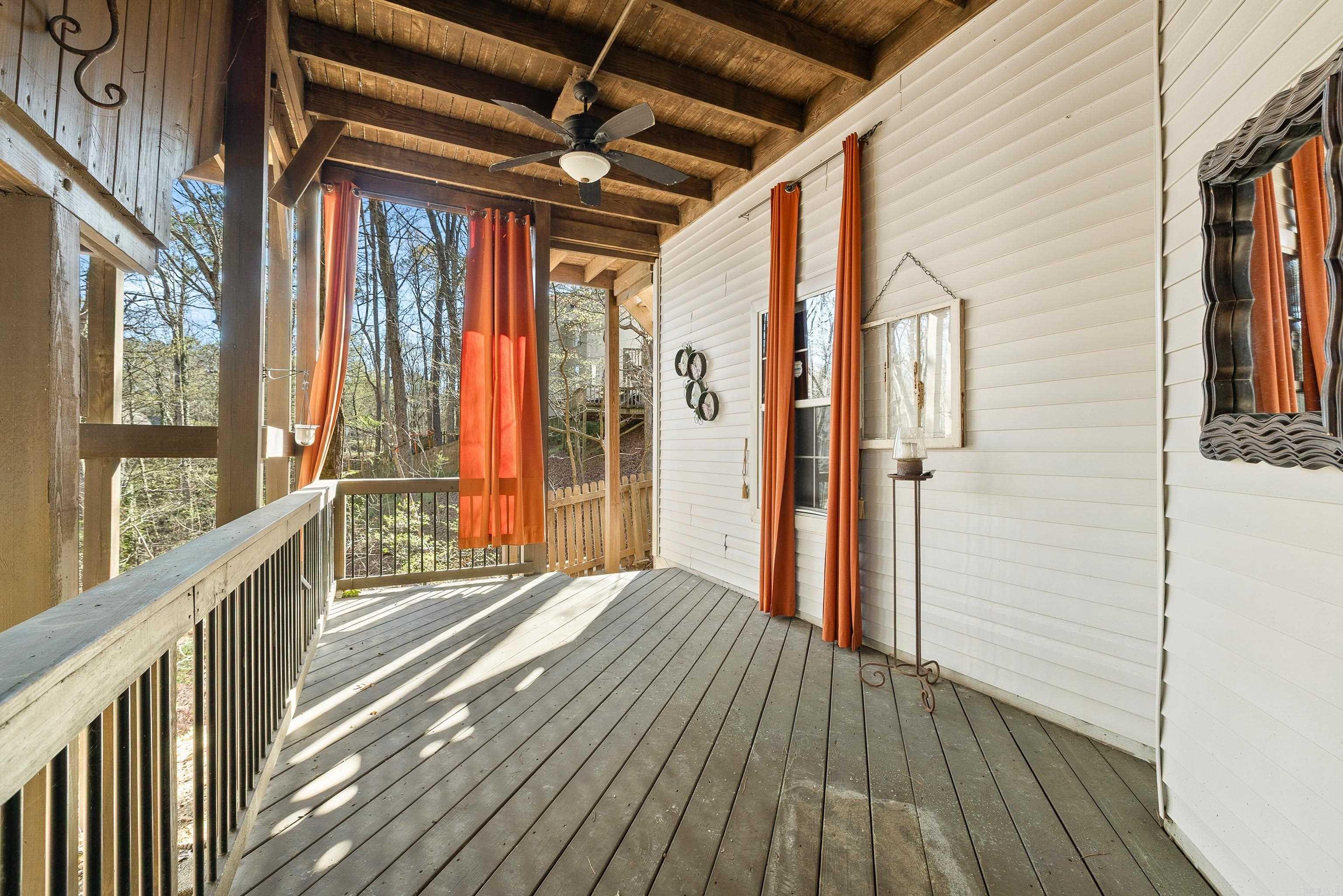 RIVER OAKS - Residential