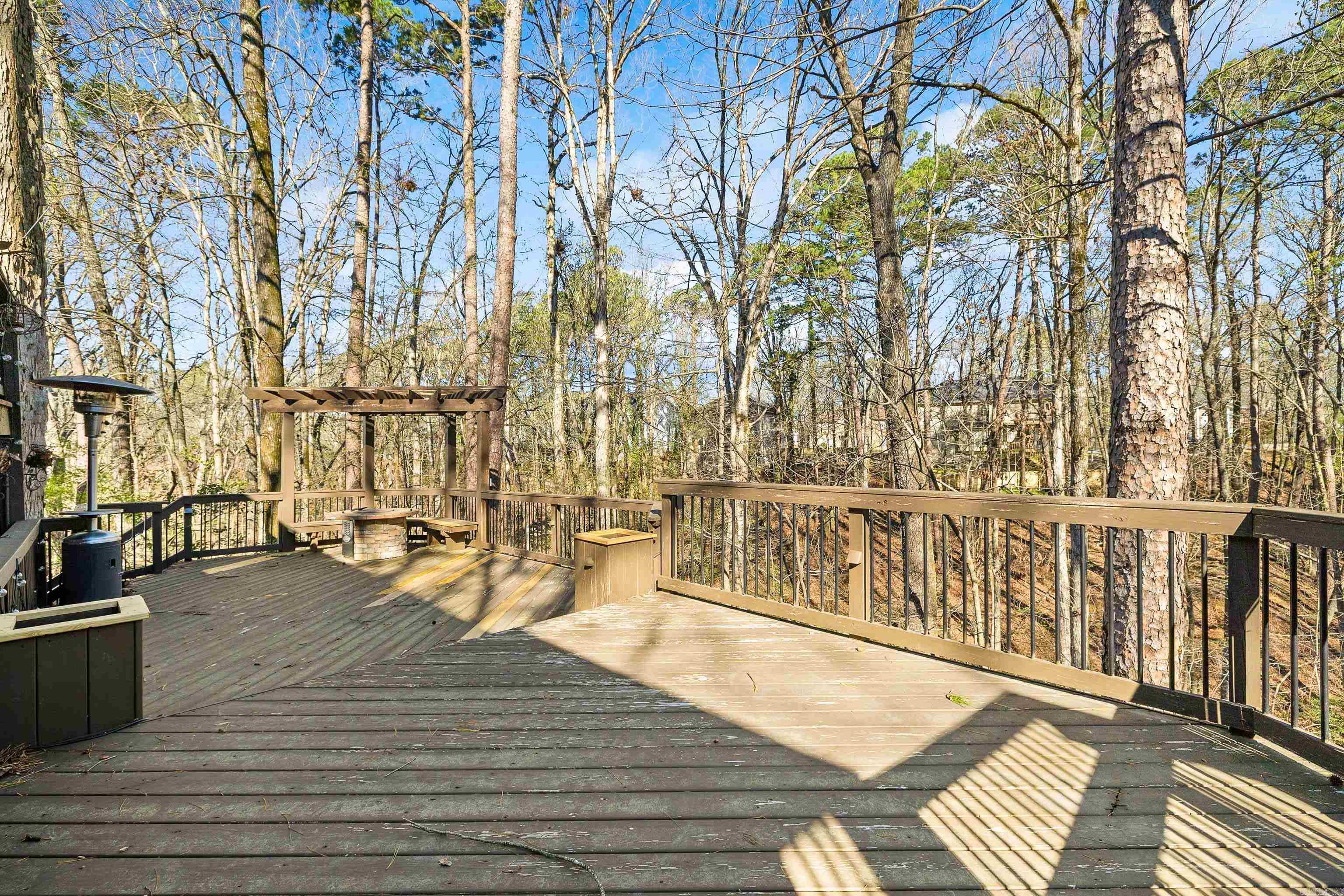 RIVER OAKS - Residential