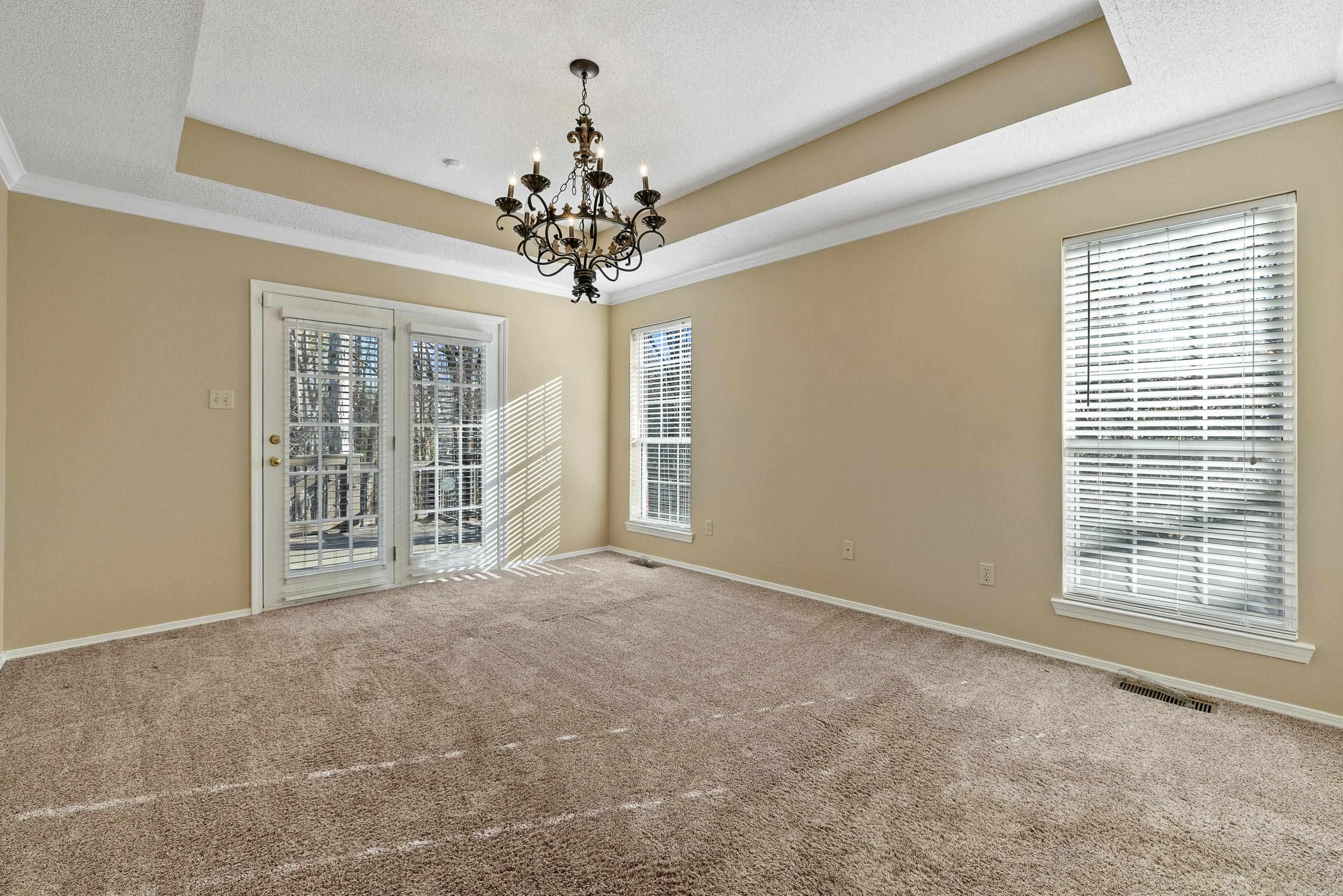 RIVER OAKS - Residential